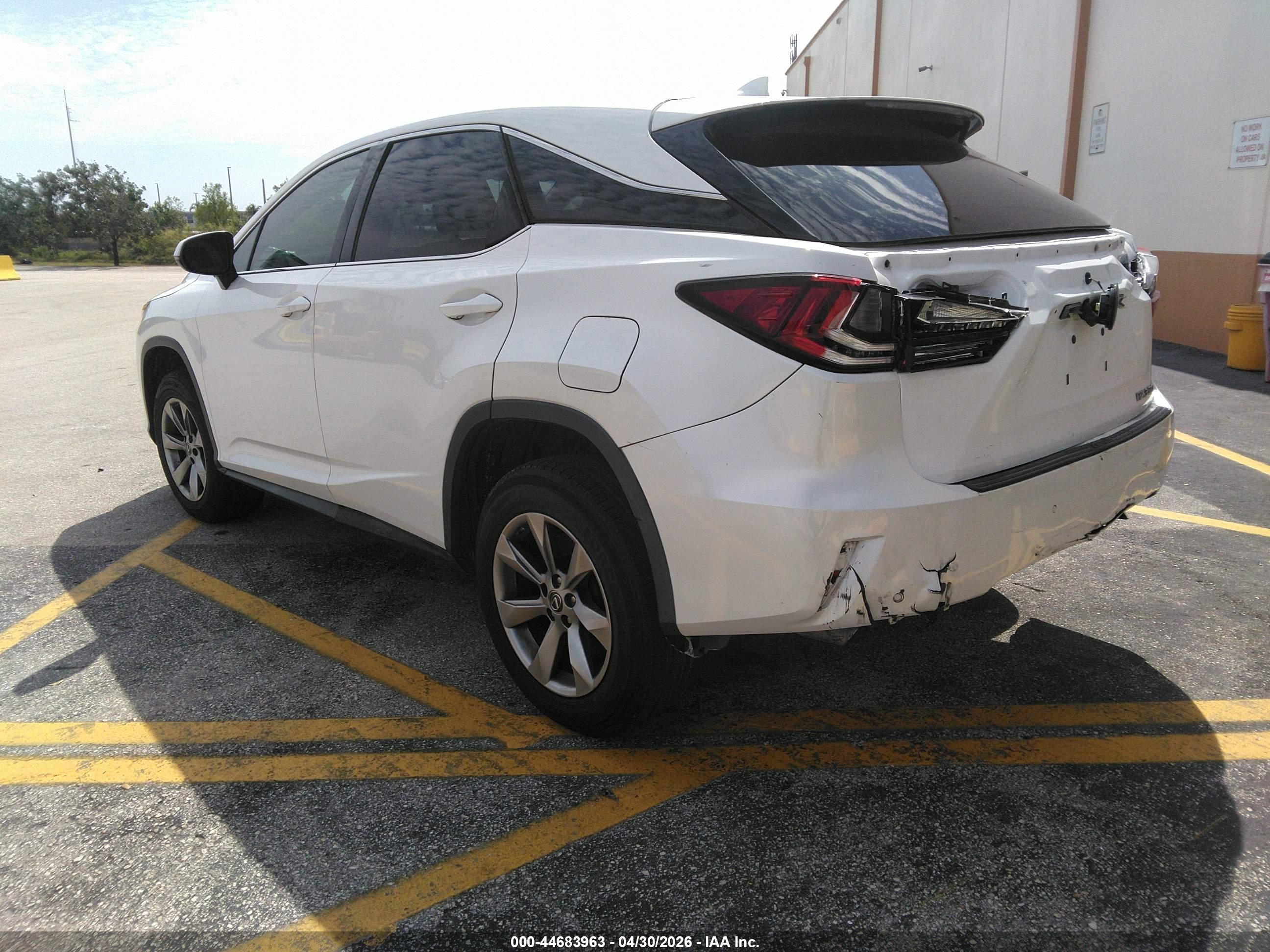 LEXUS RX image 3
