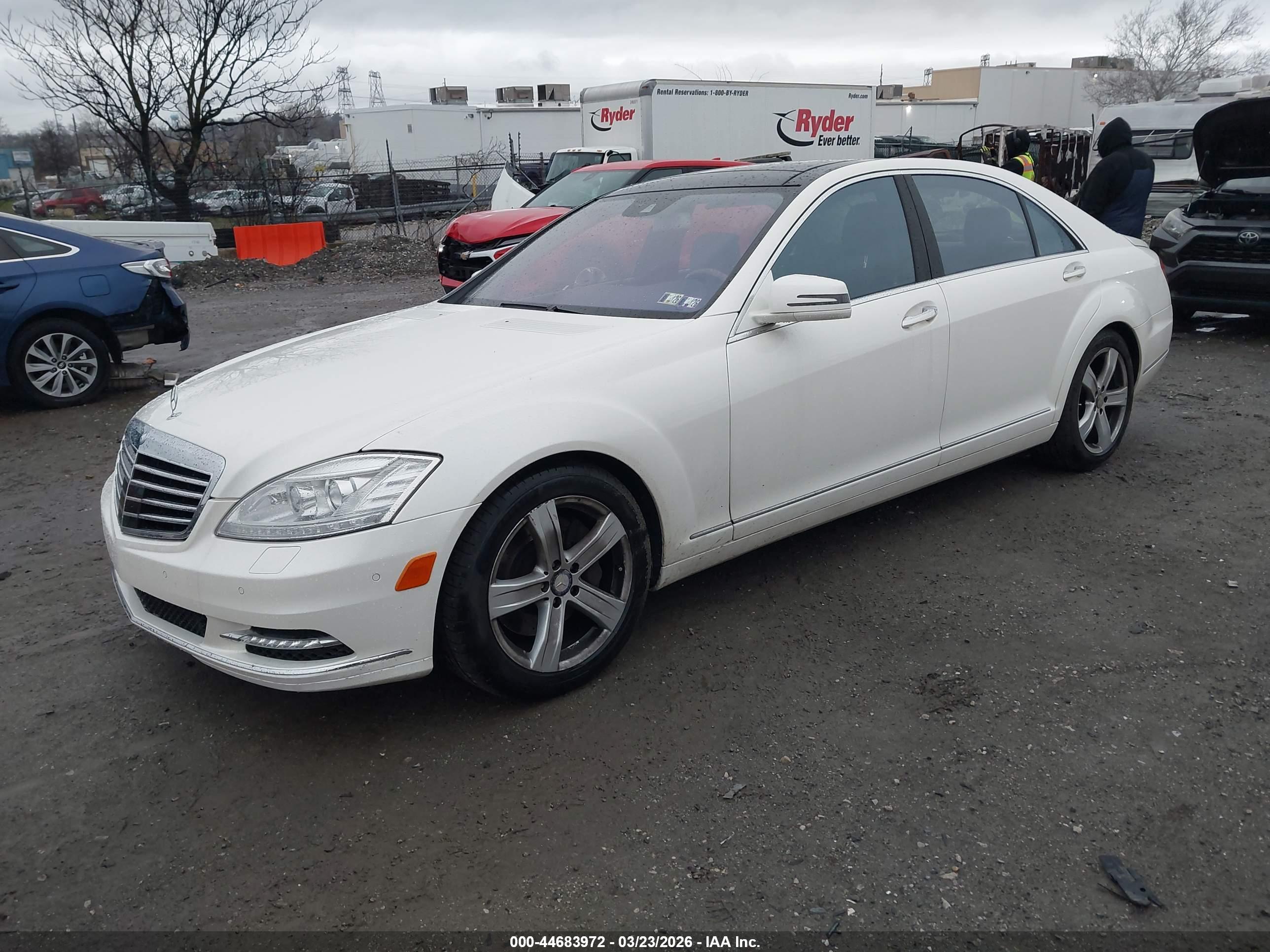 MERCEDES-BENZ S image 2