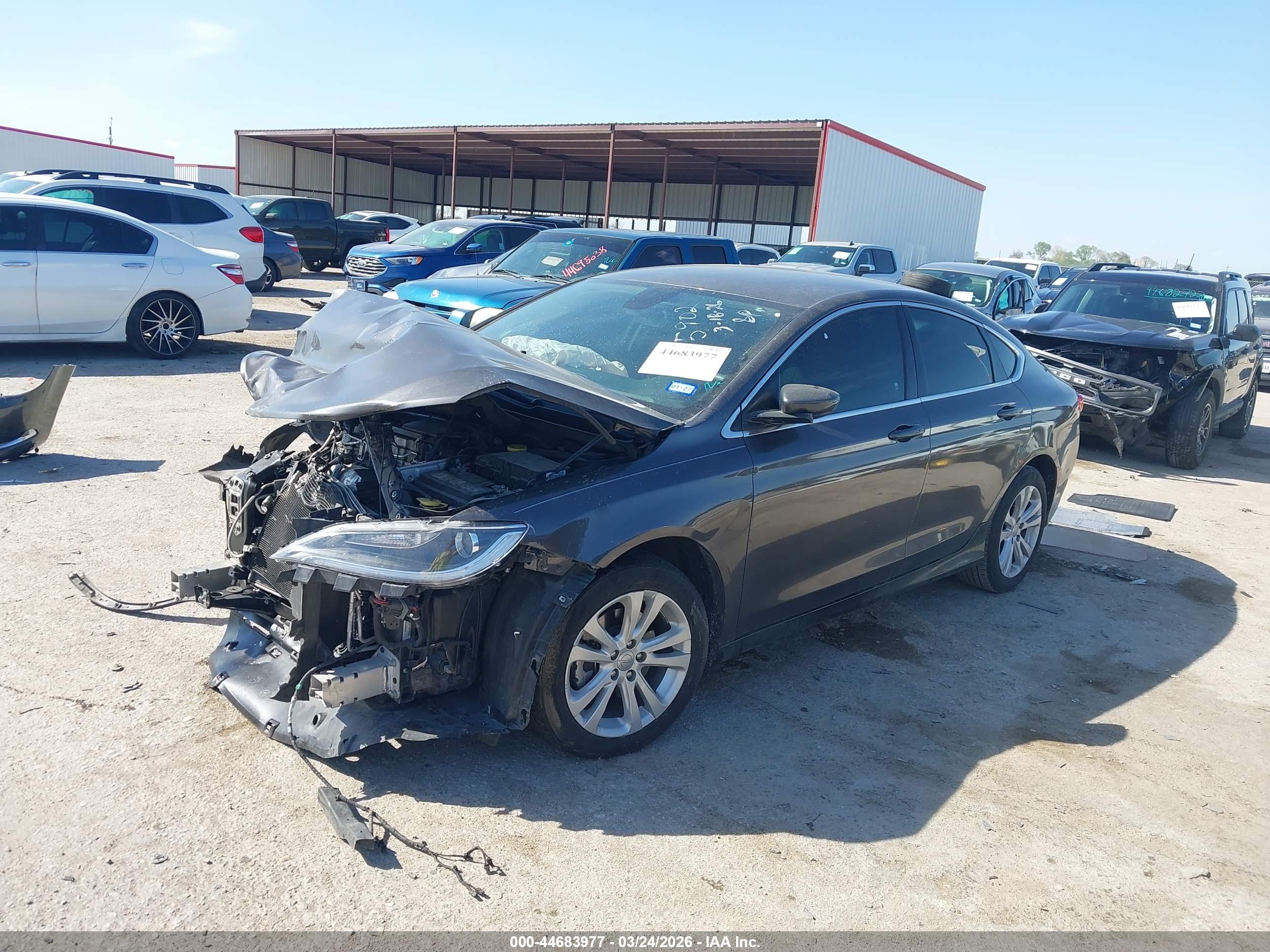 CHRYSLER 200 image 2