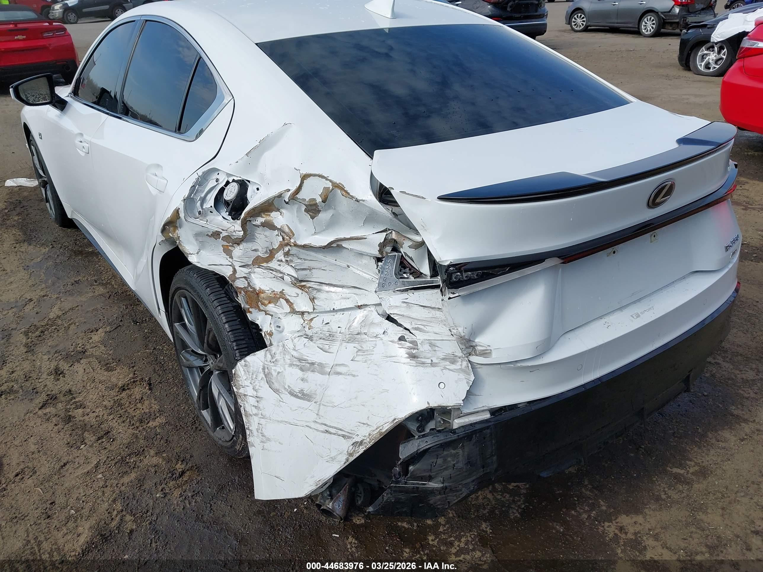 LEXUS IS image 6