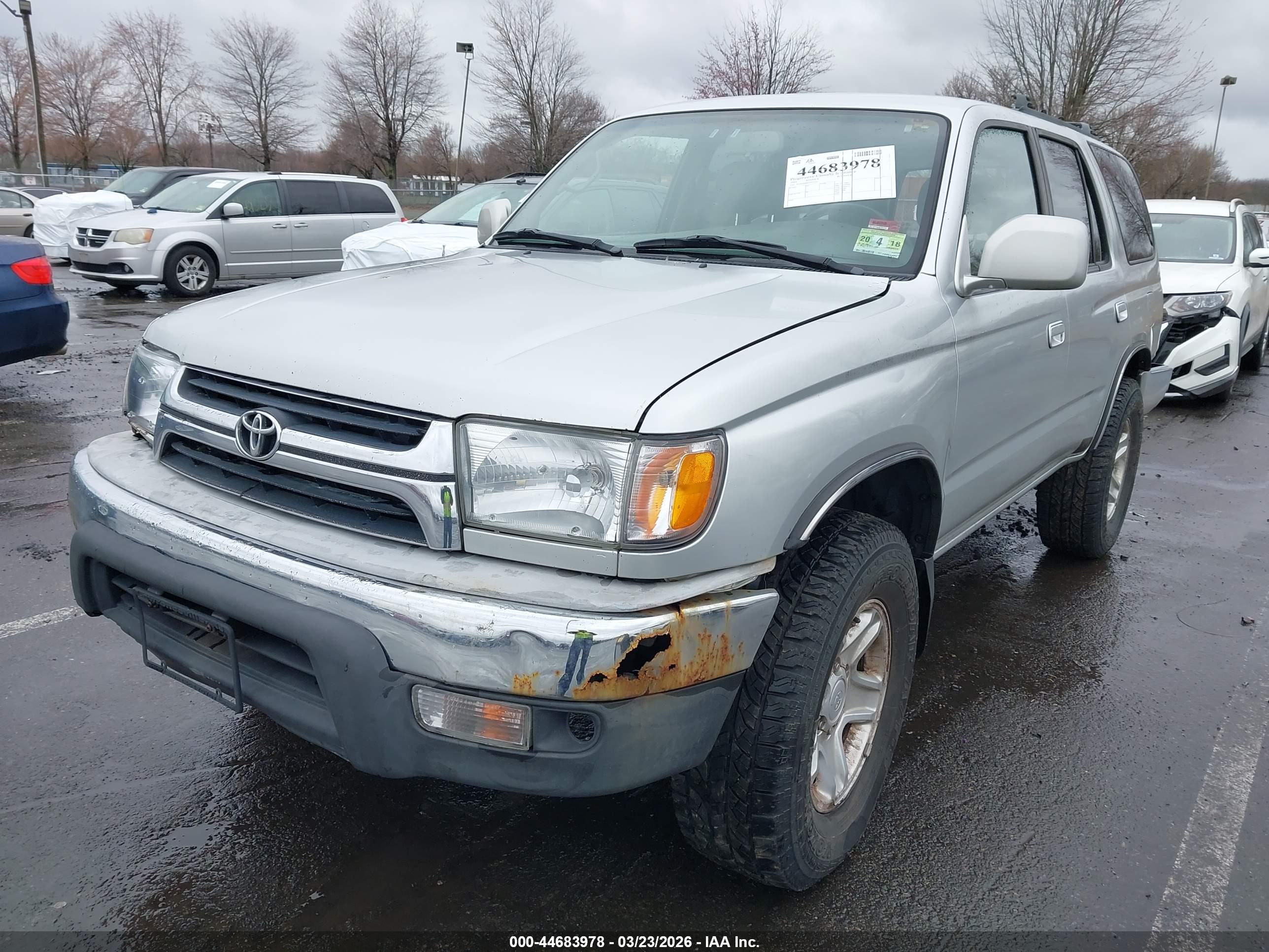 TOYOTA 4RUNNER image 2
