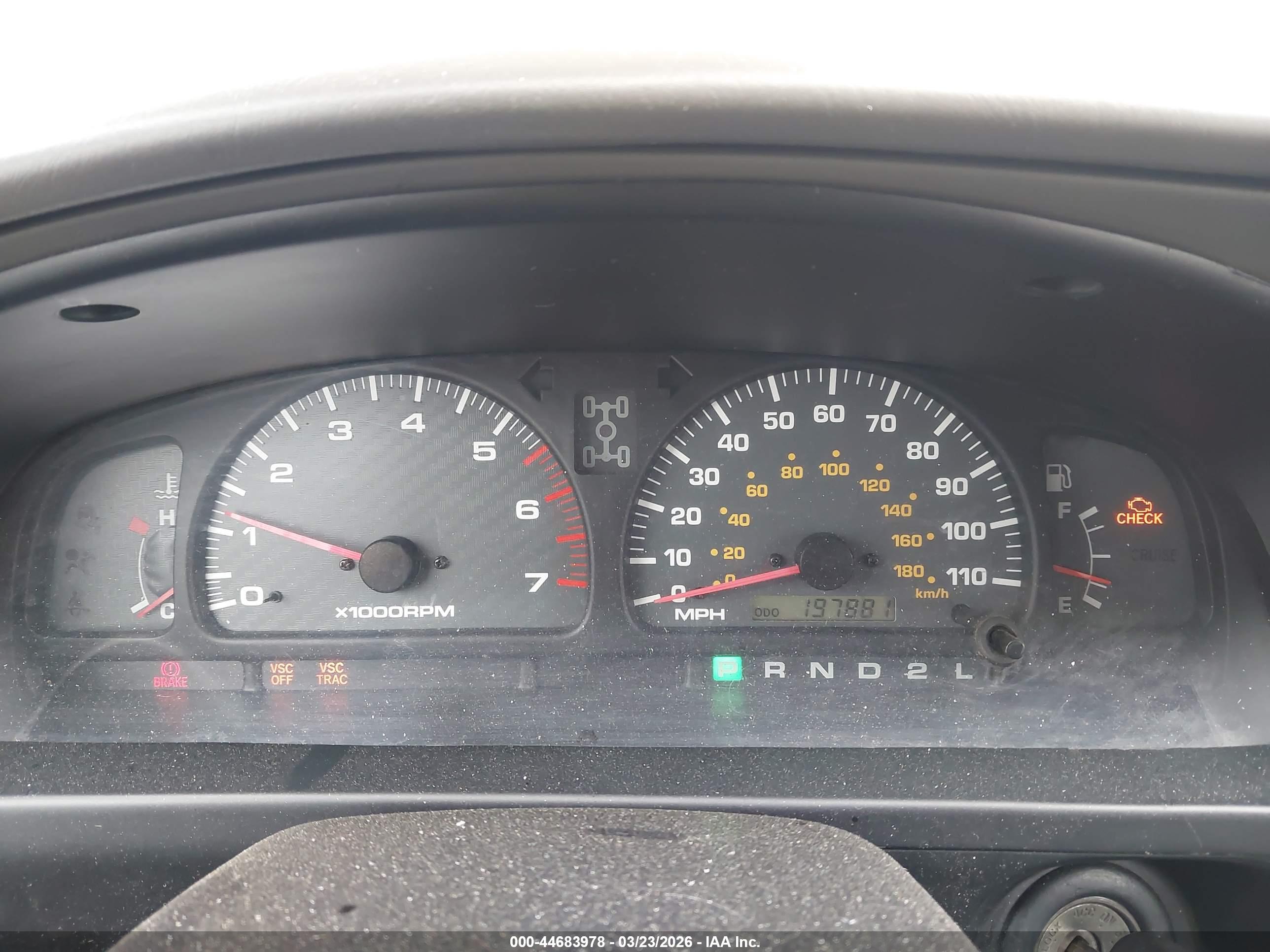TOYOTA 4RUNNER image 7
