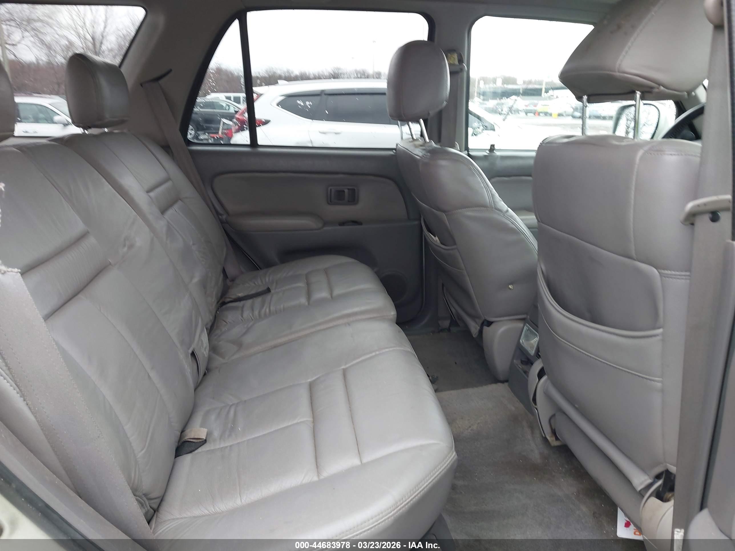 TOYOTA 4RUNNER image 8
