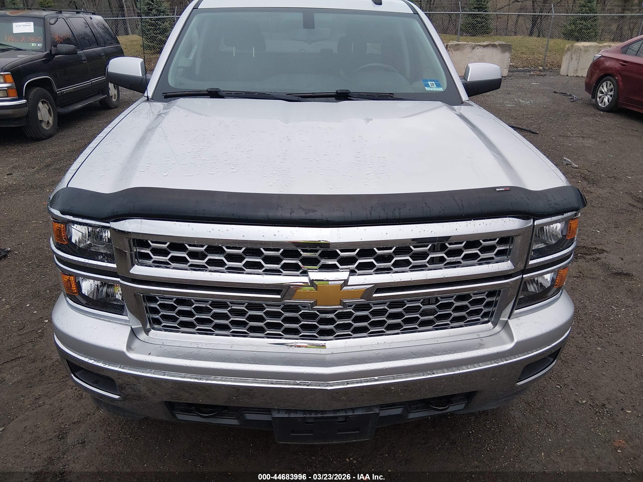 CHEVROLET SILVERADO image 6
