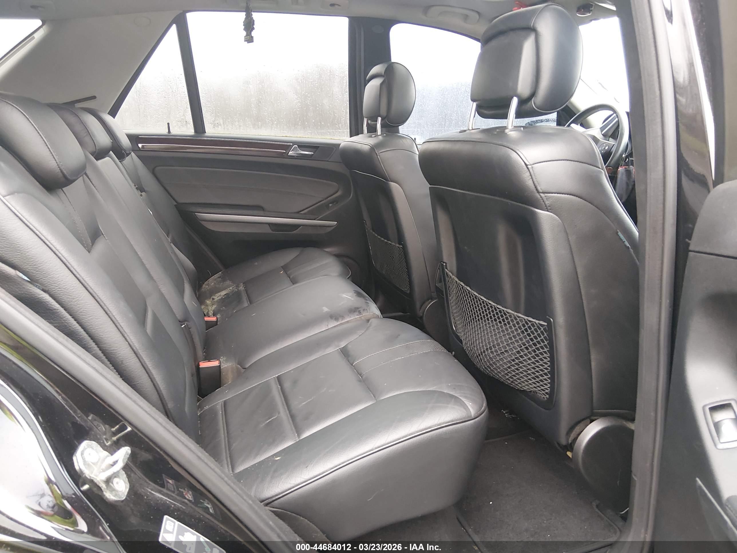 MERCEDES-BENZ ML image 8