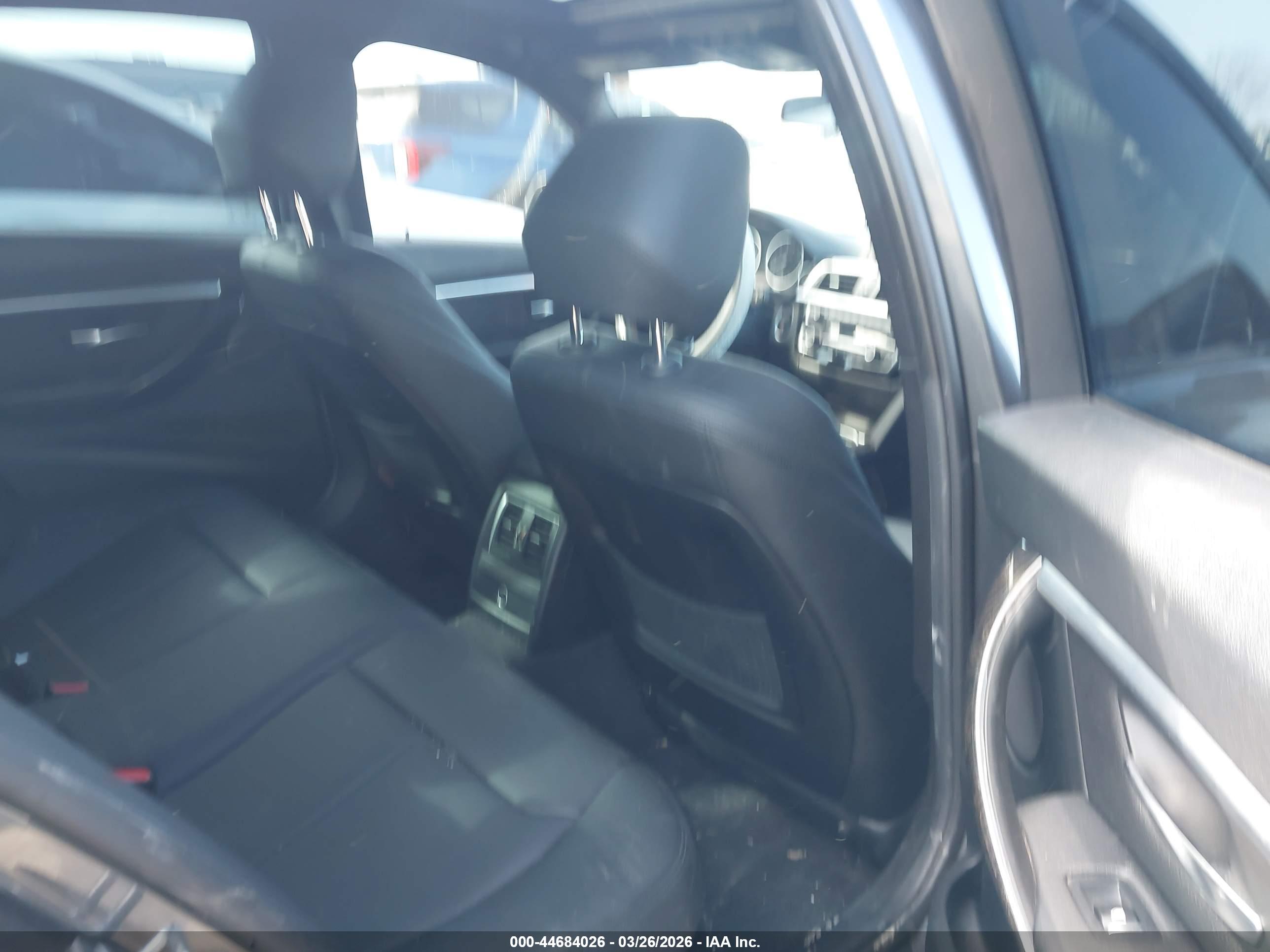 BMW 328I image 8