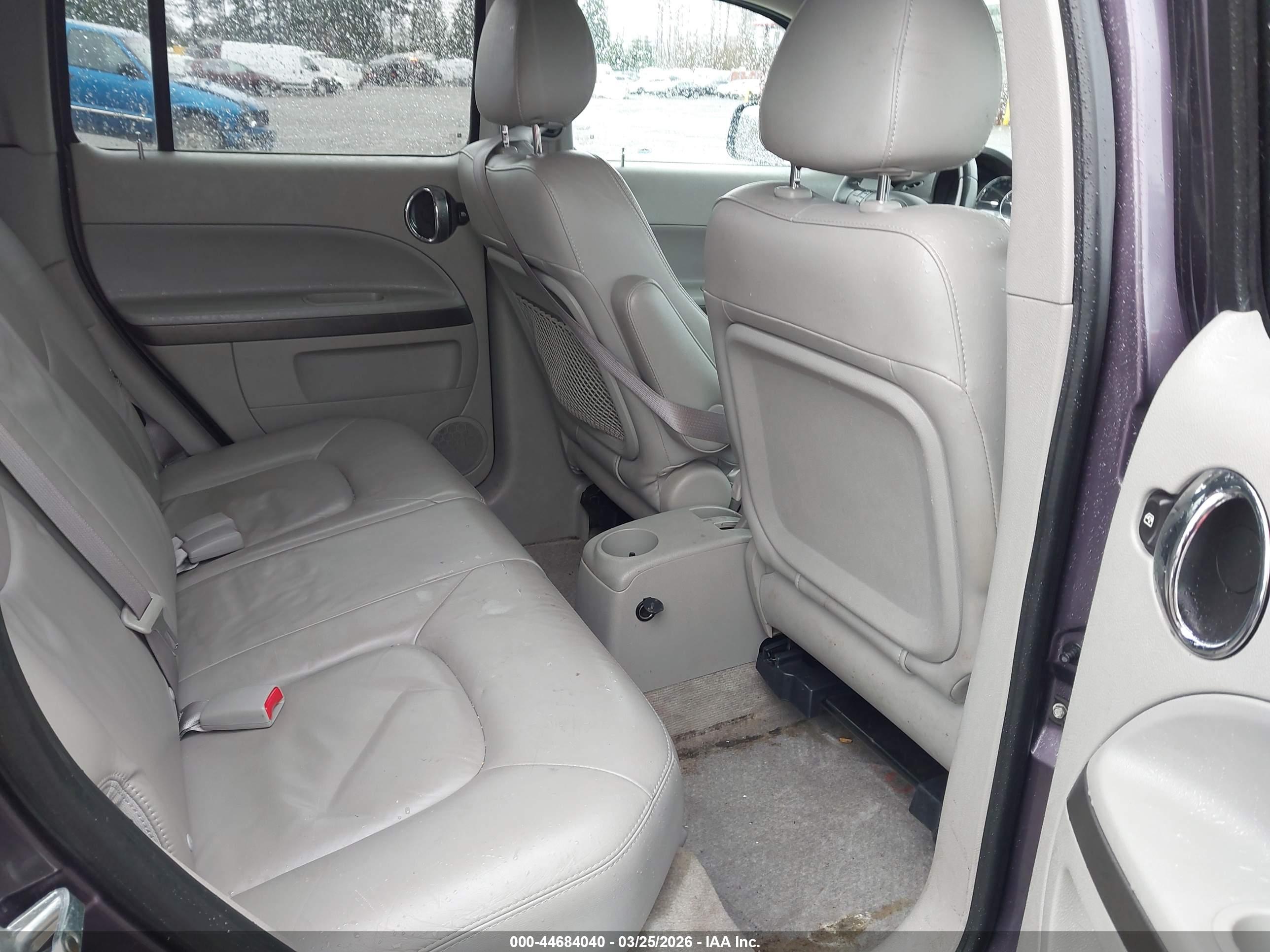 CHEVROLET HHR image 8