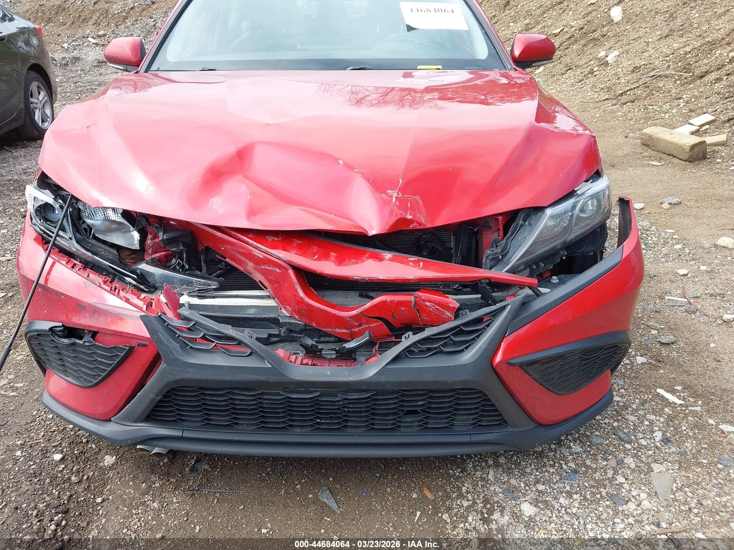 TOYOTA CAMRY image 6