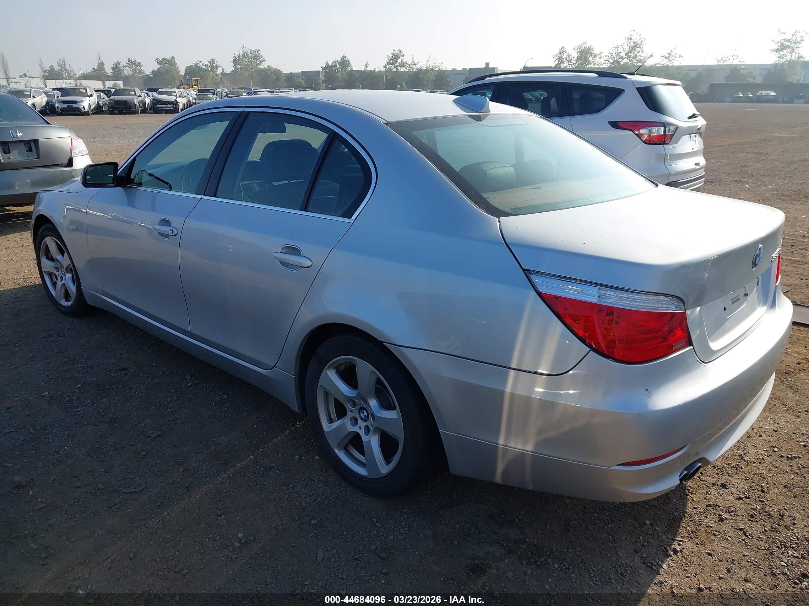 BMW 535XI image 3