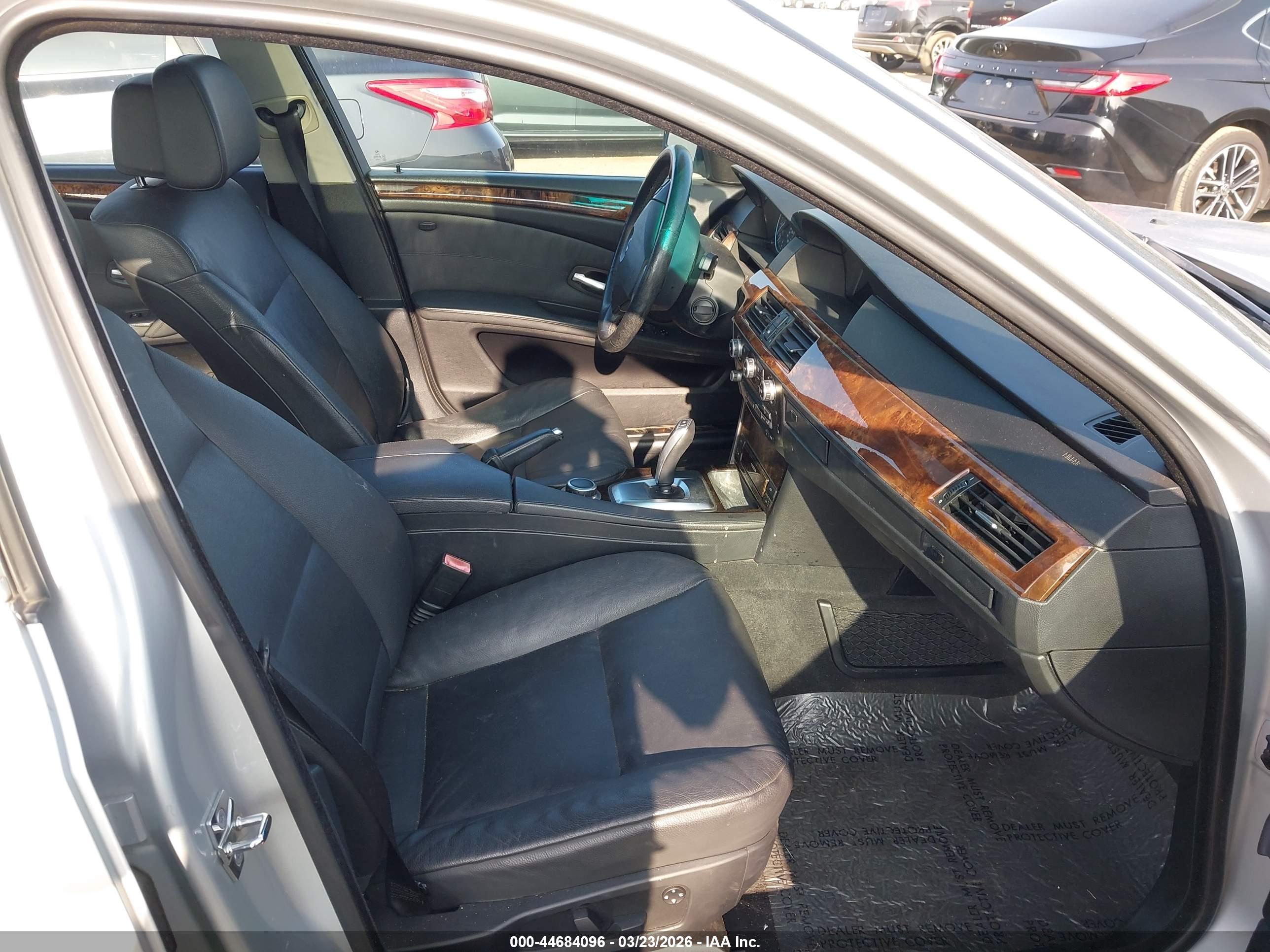 BMW 535XI image 5