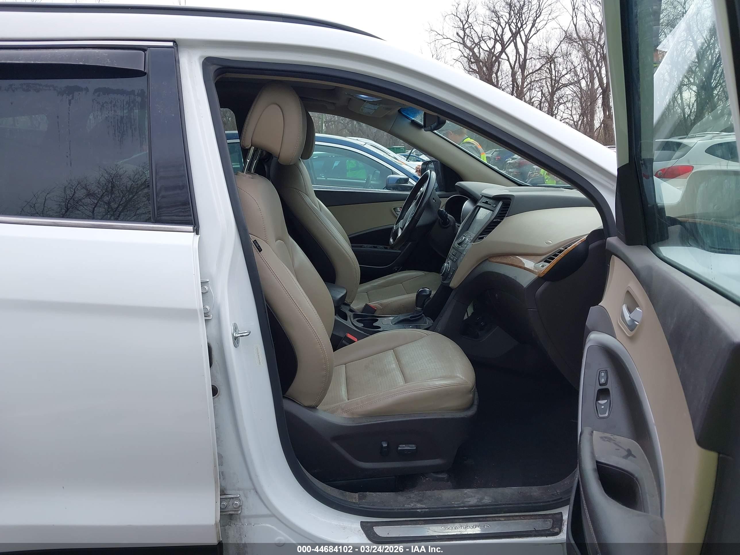 HYUNDAI SANTA image 5