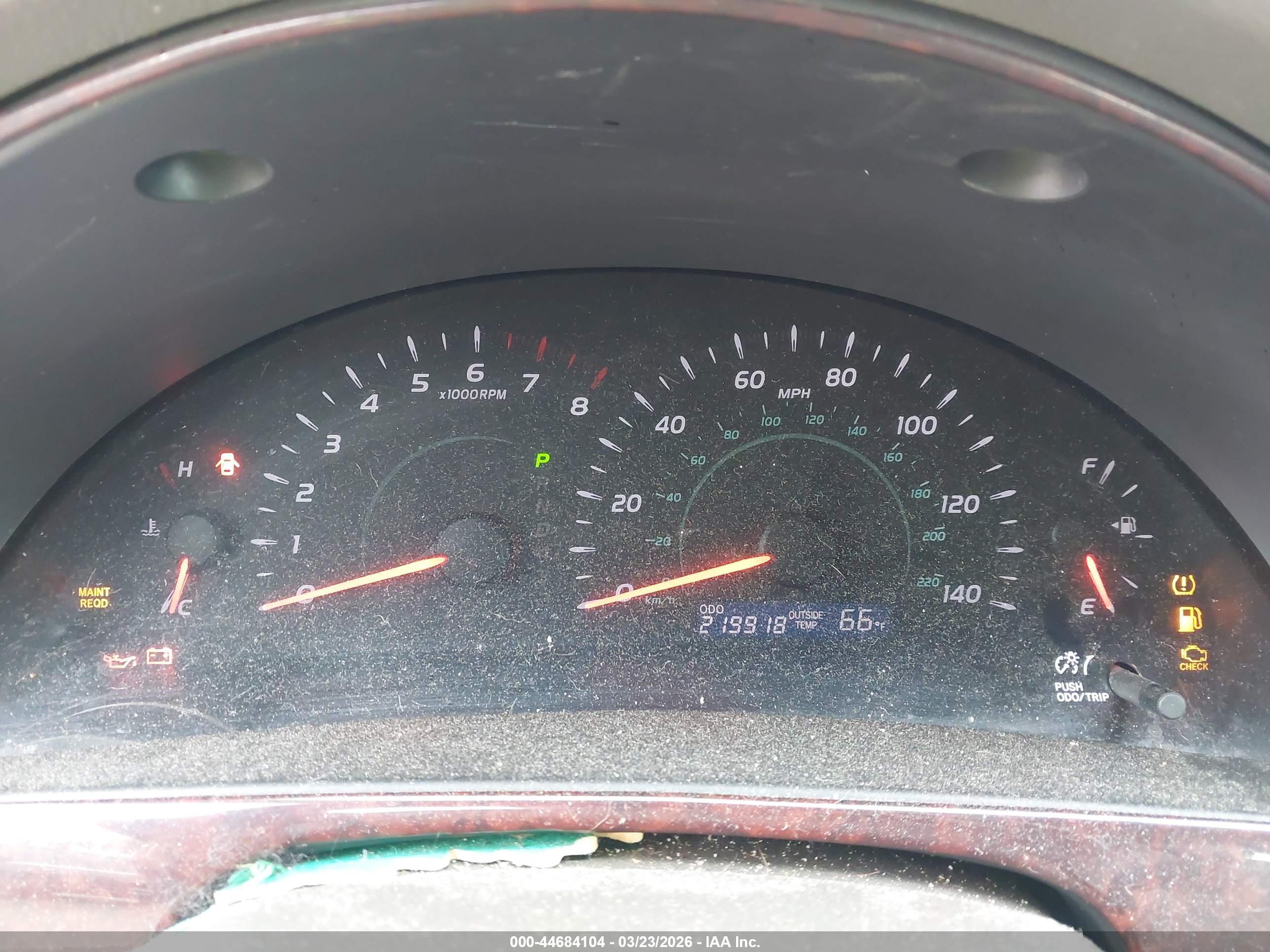 TOYOTA CAMRY image 7