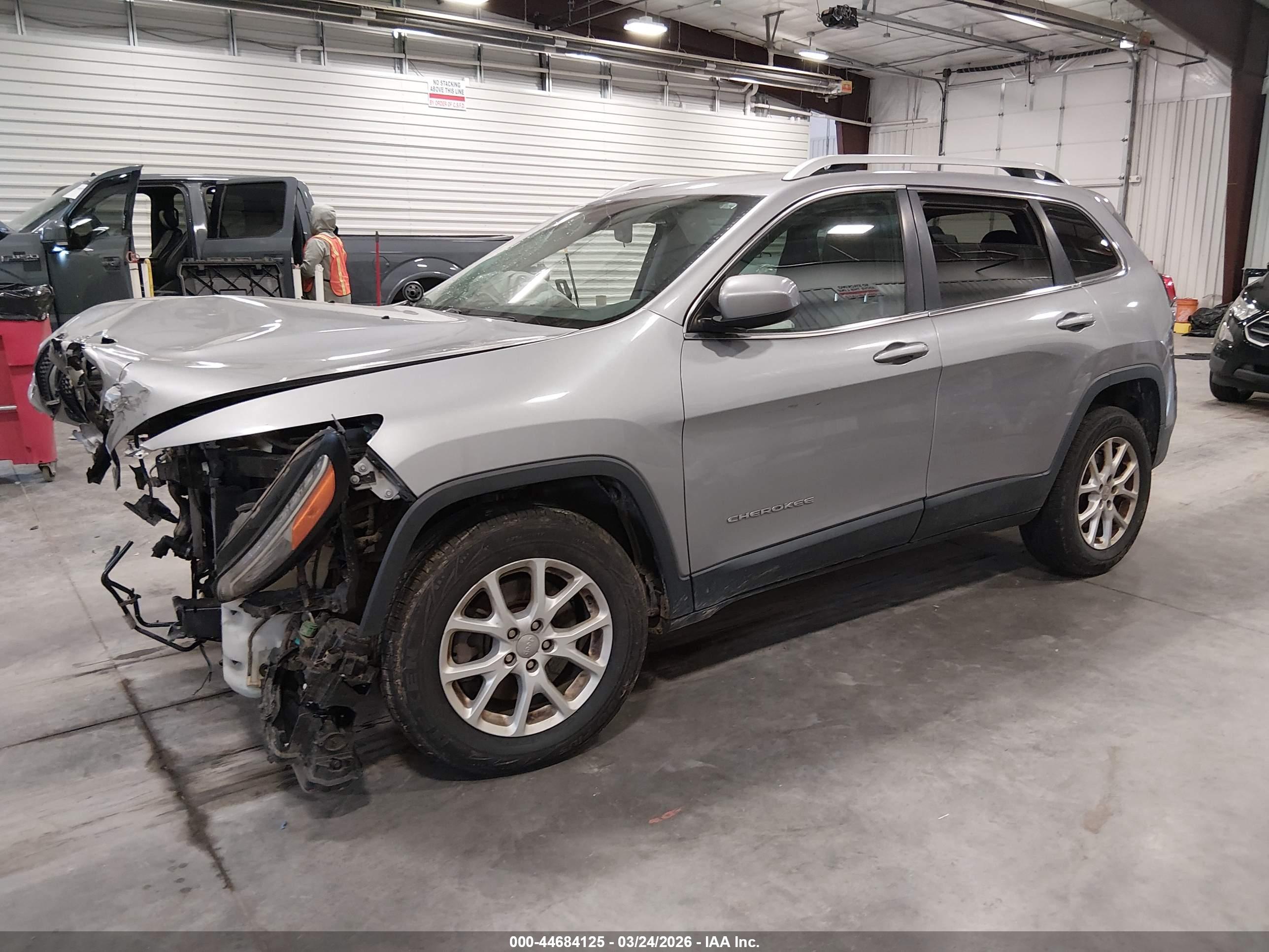 JEEP CHEROKEE image 2
