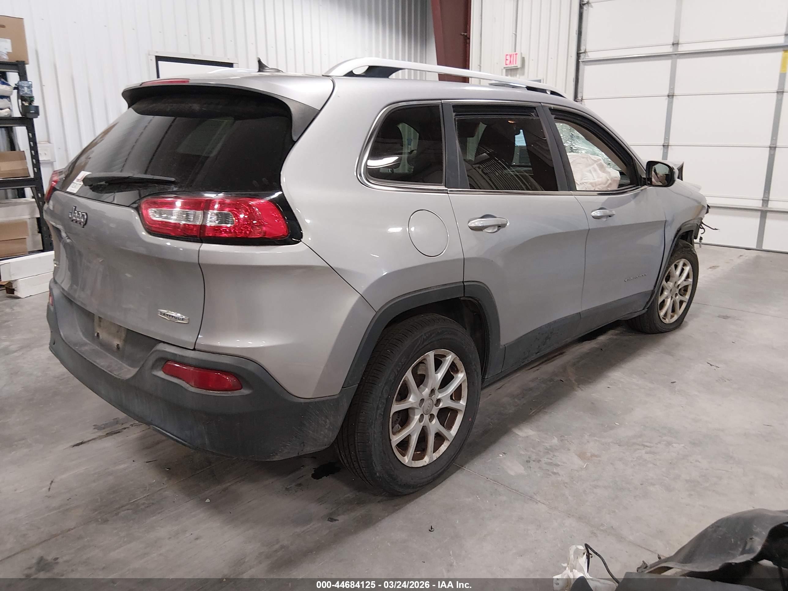 JEEP CHEROKEE image 4