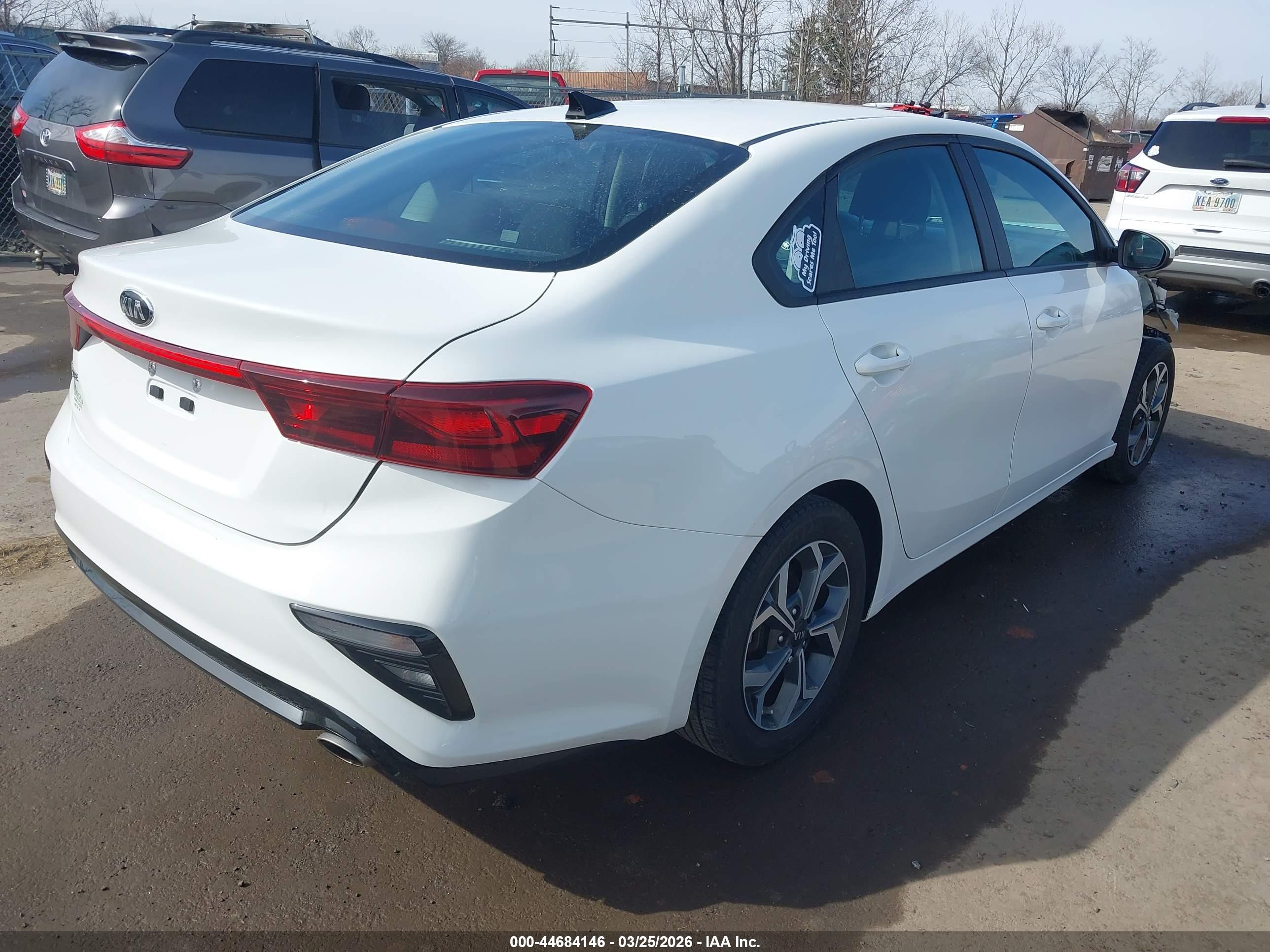 KIA FORTE image 4