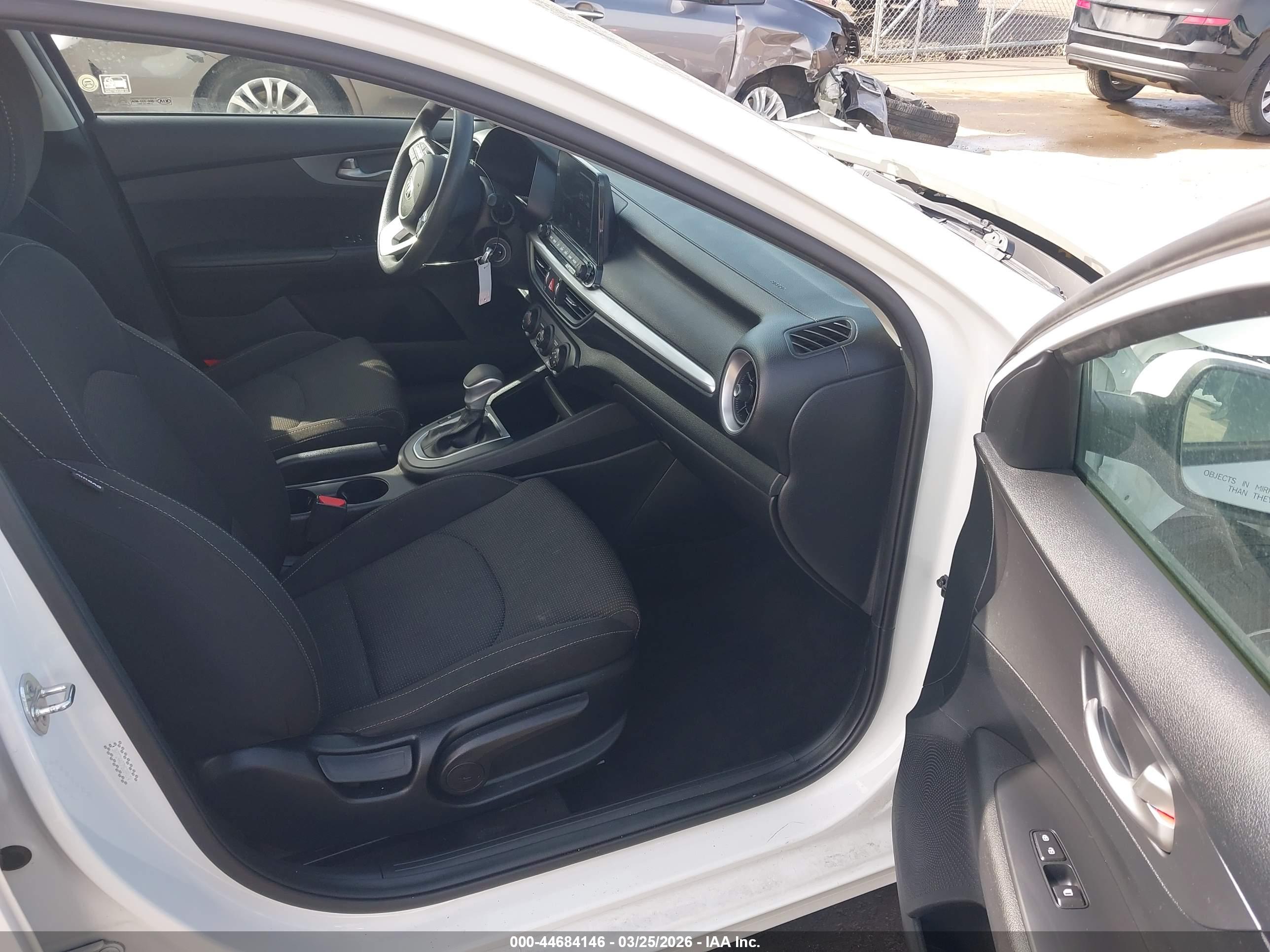 KIA FORTE image 5