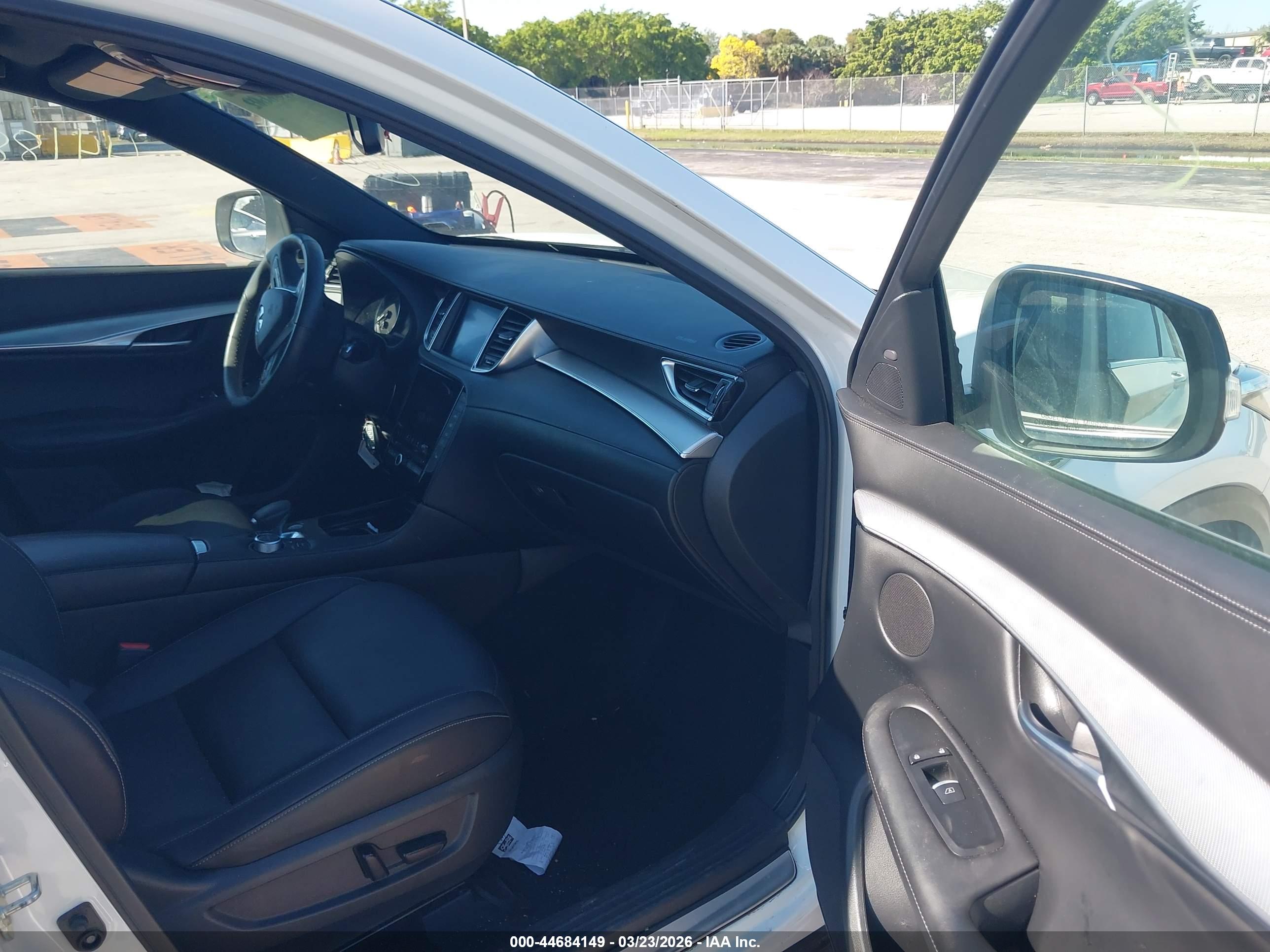 INFINITI QX50 image 5