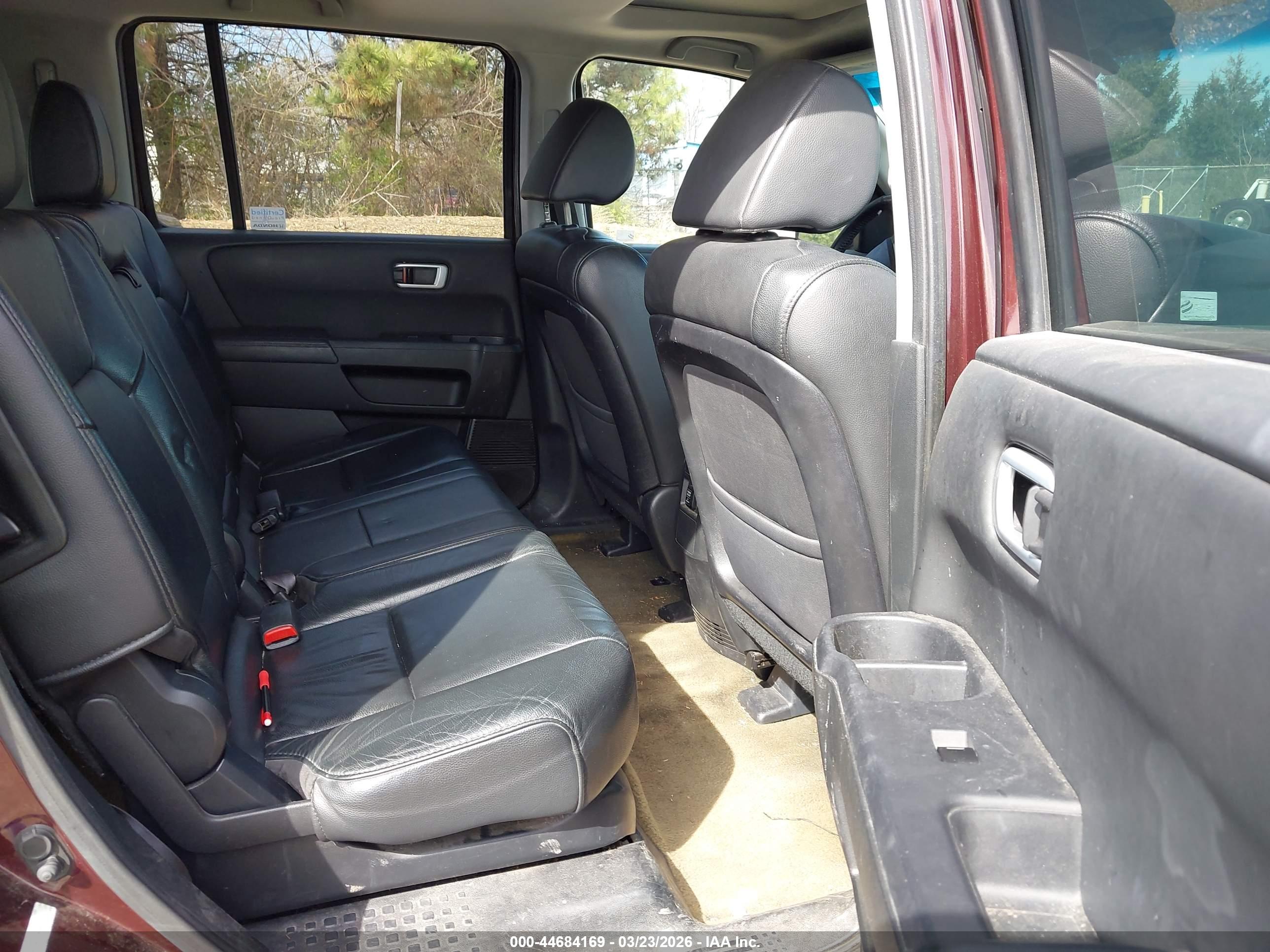HONDA PILOT image 8