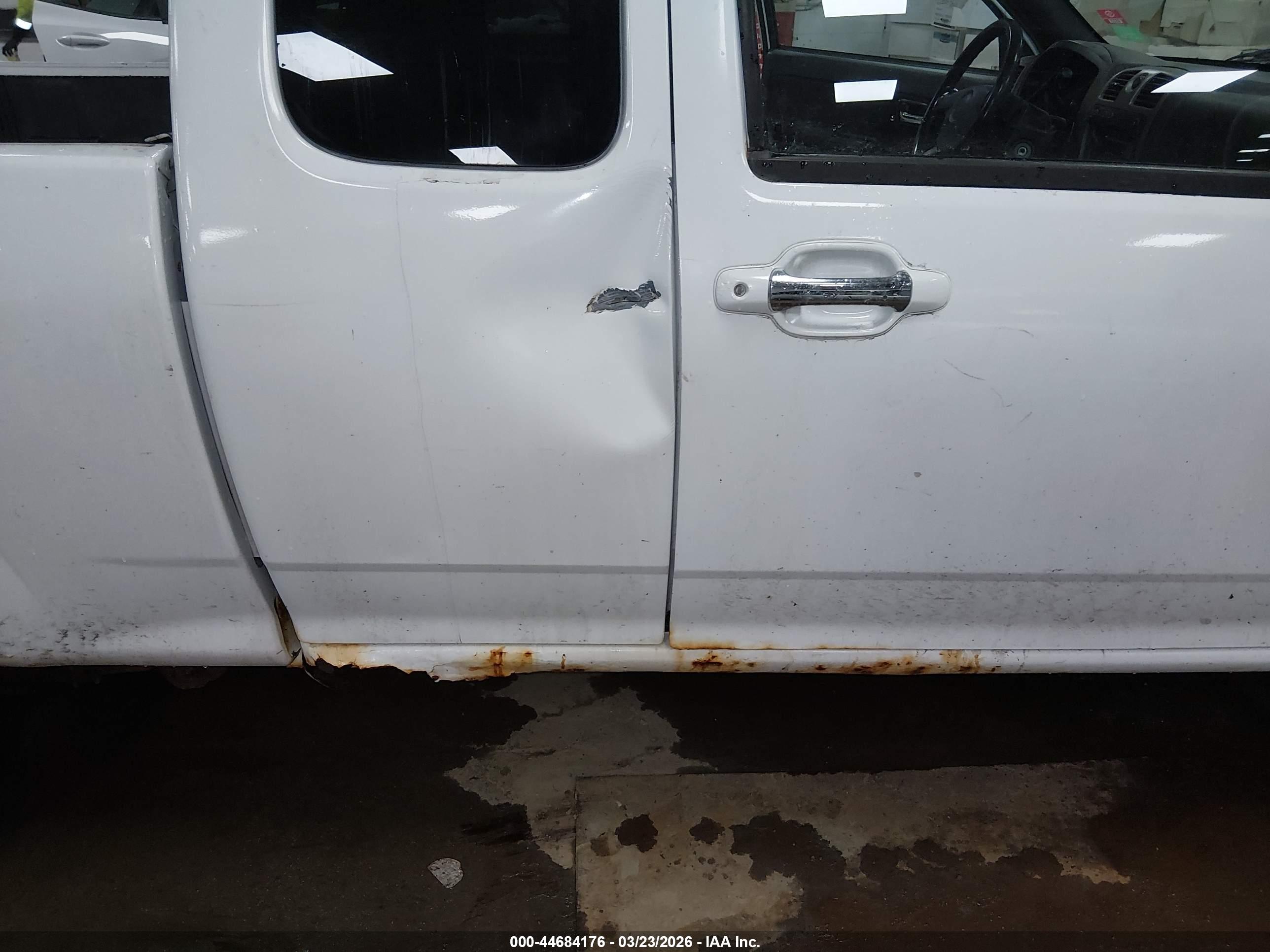CHEVROLET COLORADO image 6