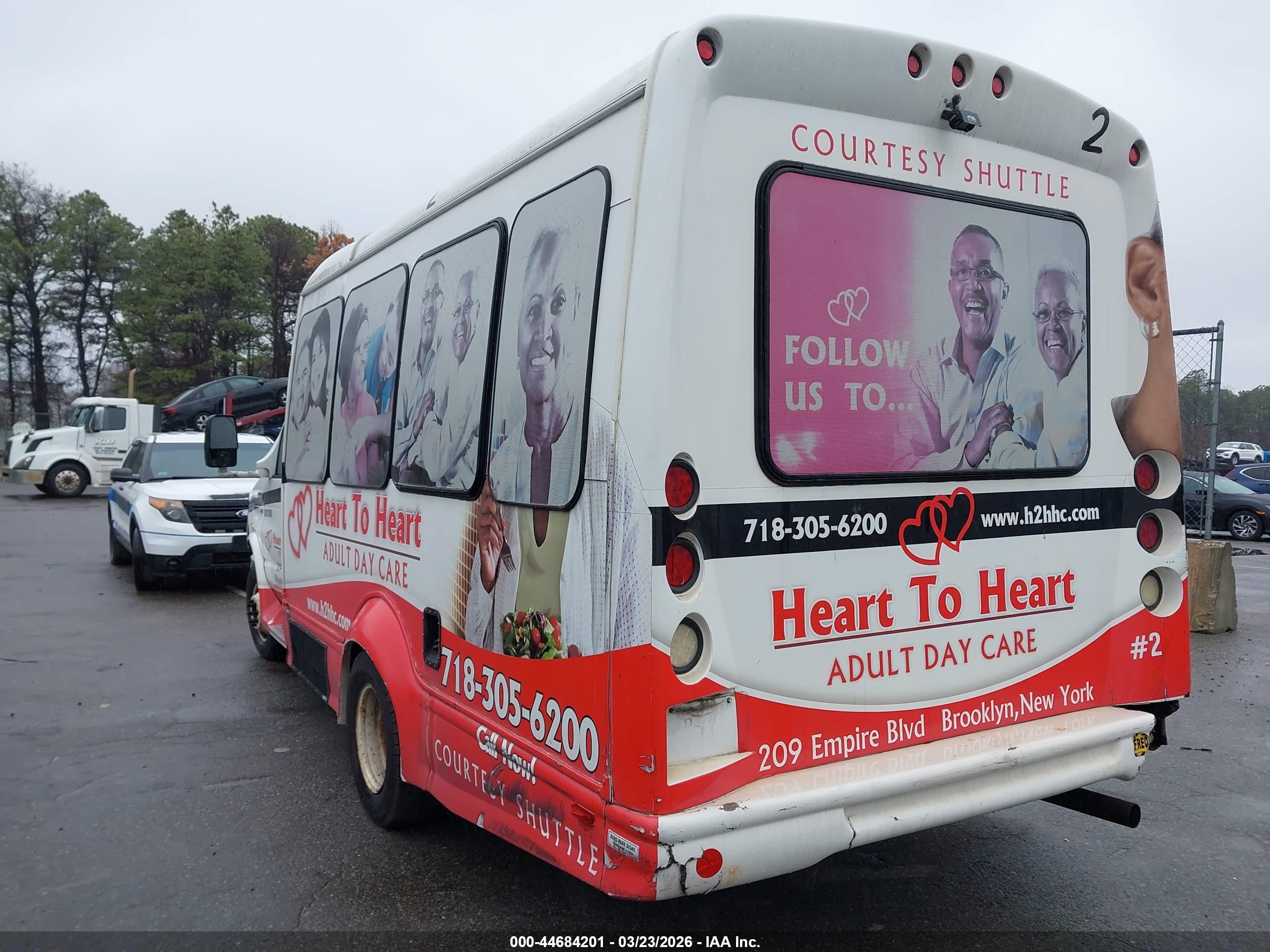FORD E-350 image 3