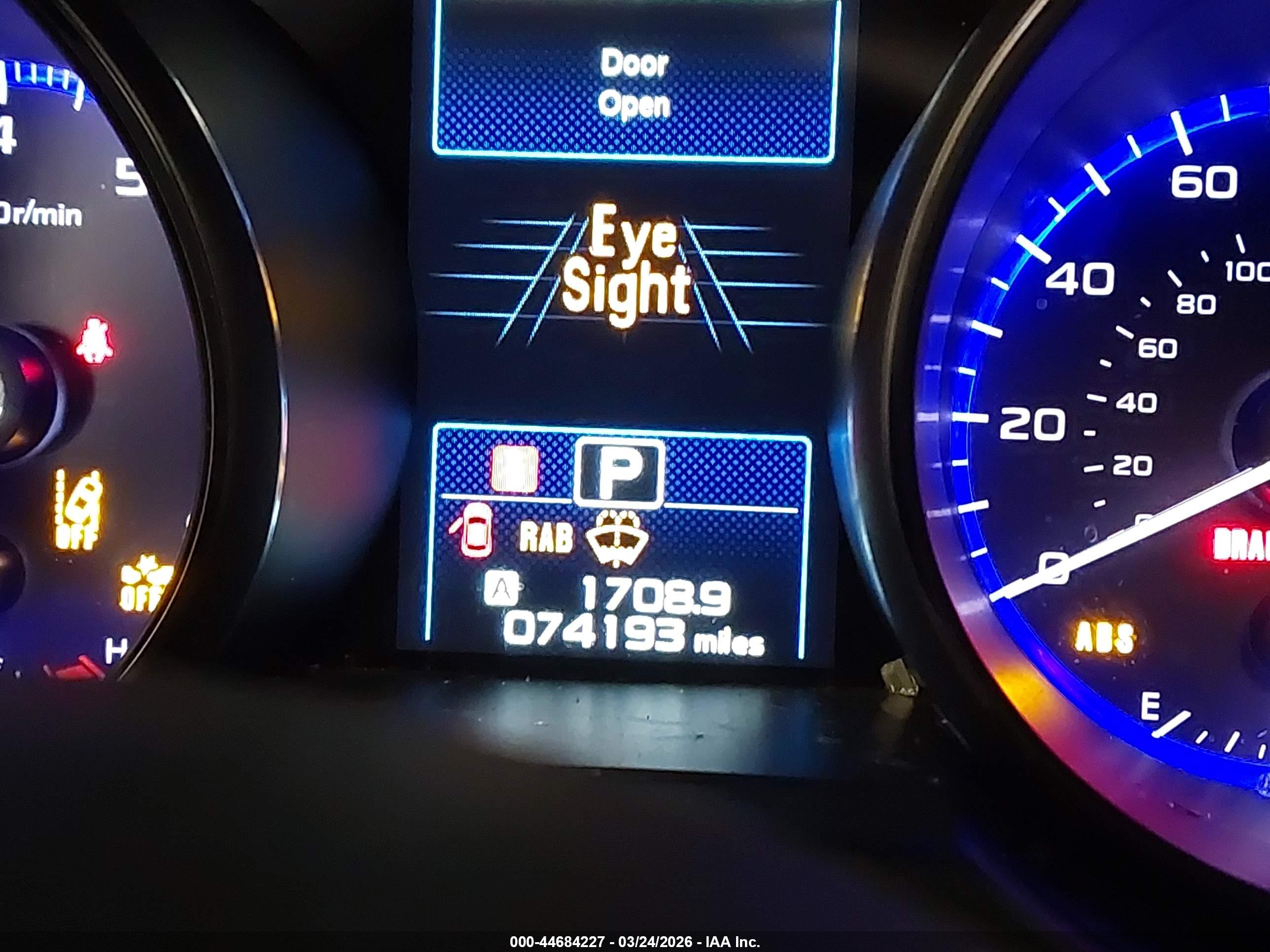 SUBARU OUTBACK image 7