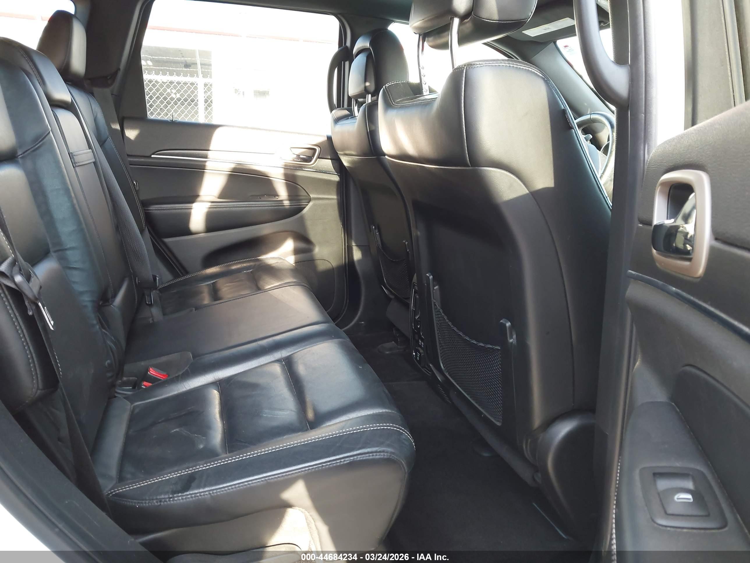 JEEP GRAND image 8