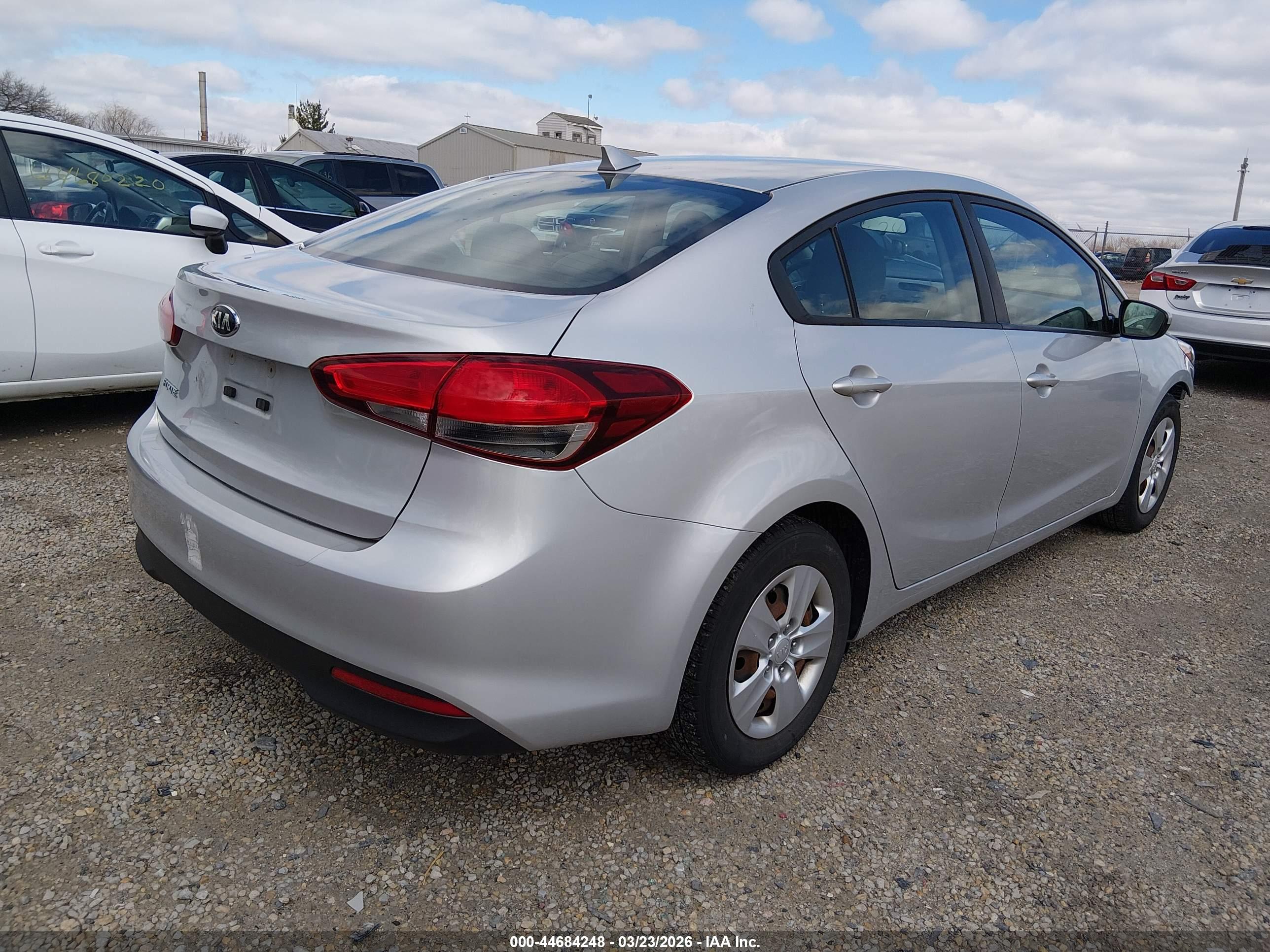 KIA FORTE image 4
