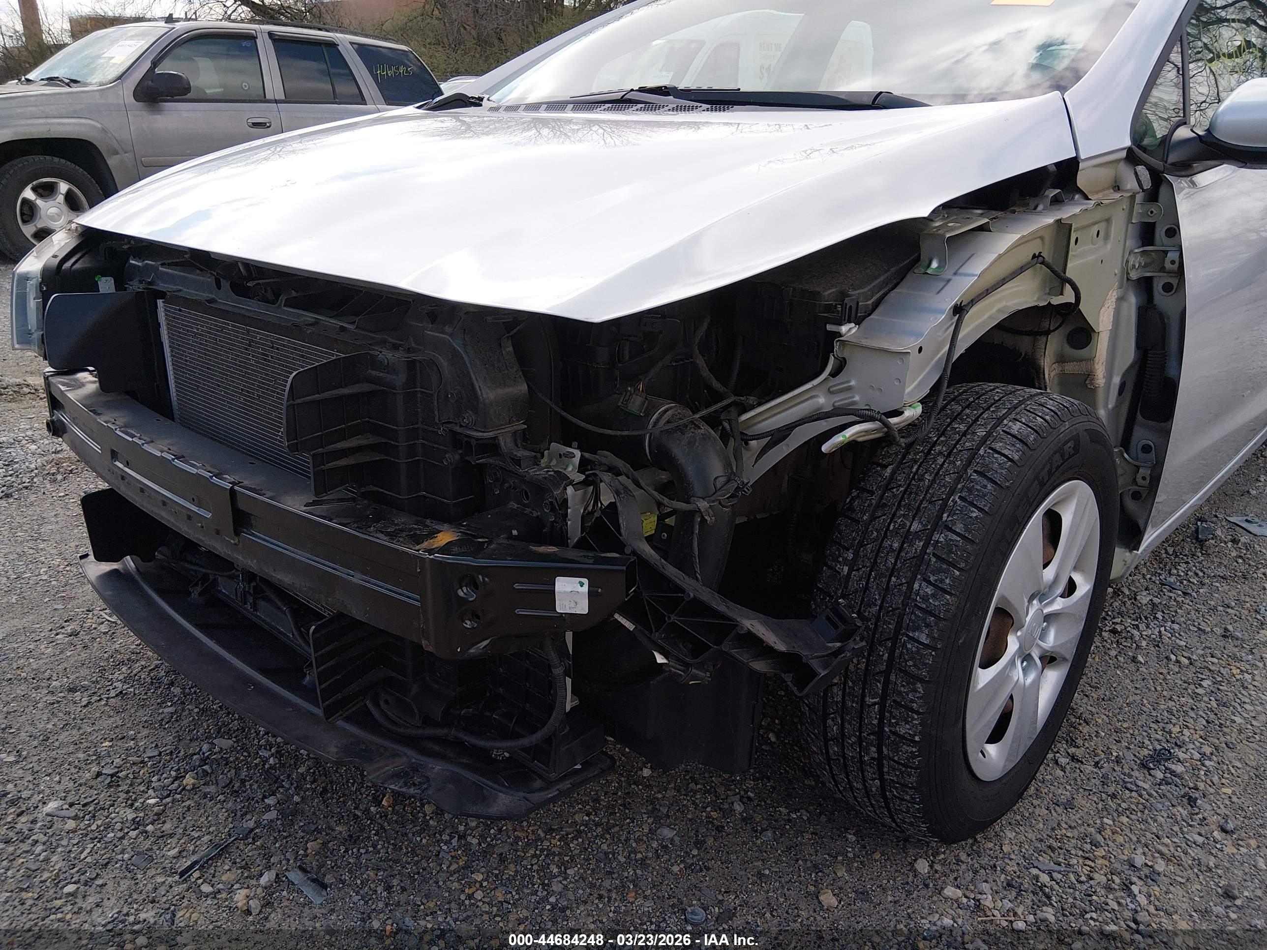 KIA FORTE image 6