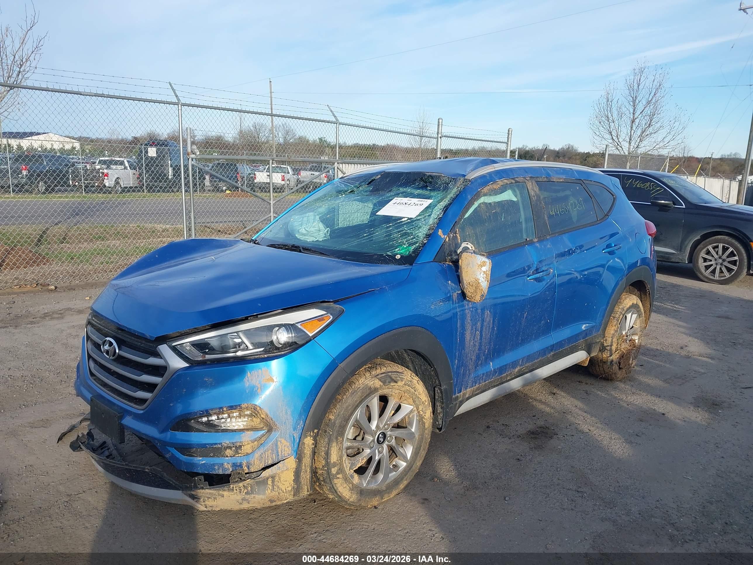 HYUNDAI TUCSON image 2