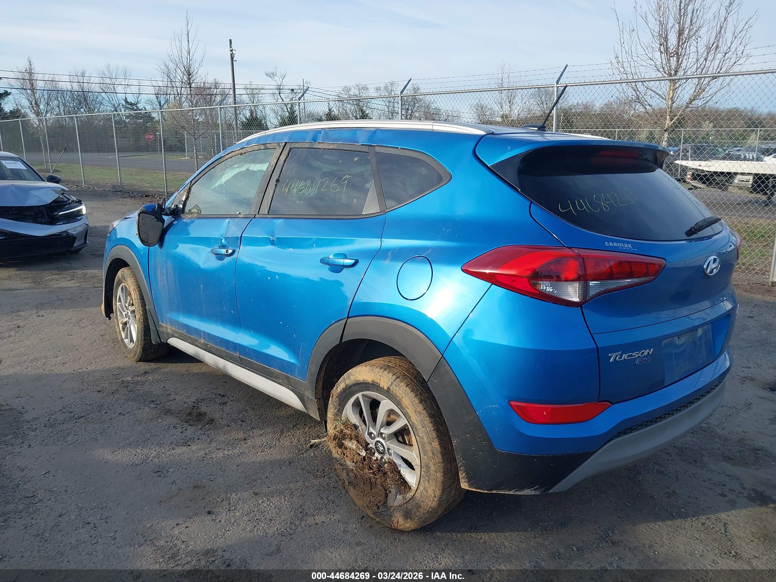 HYUNDAI TUCSON image 3