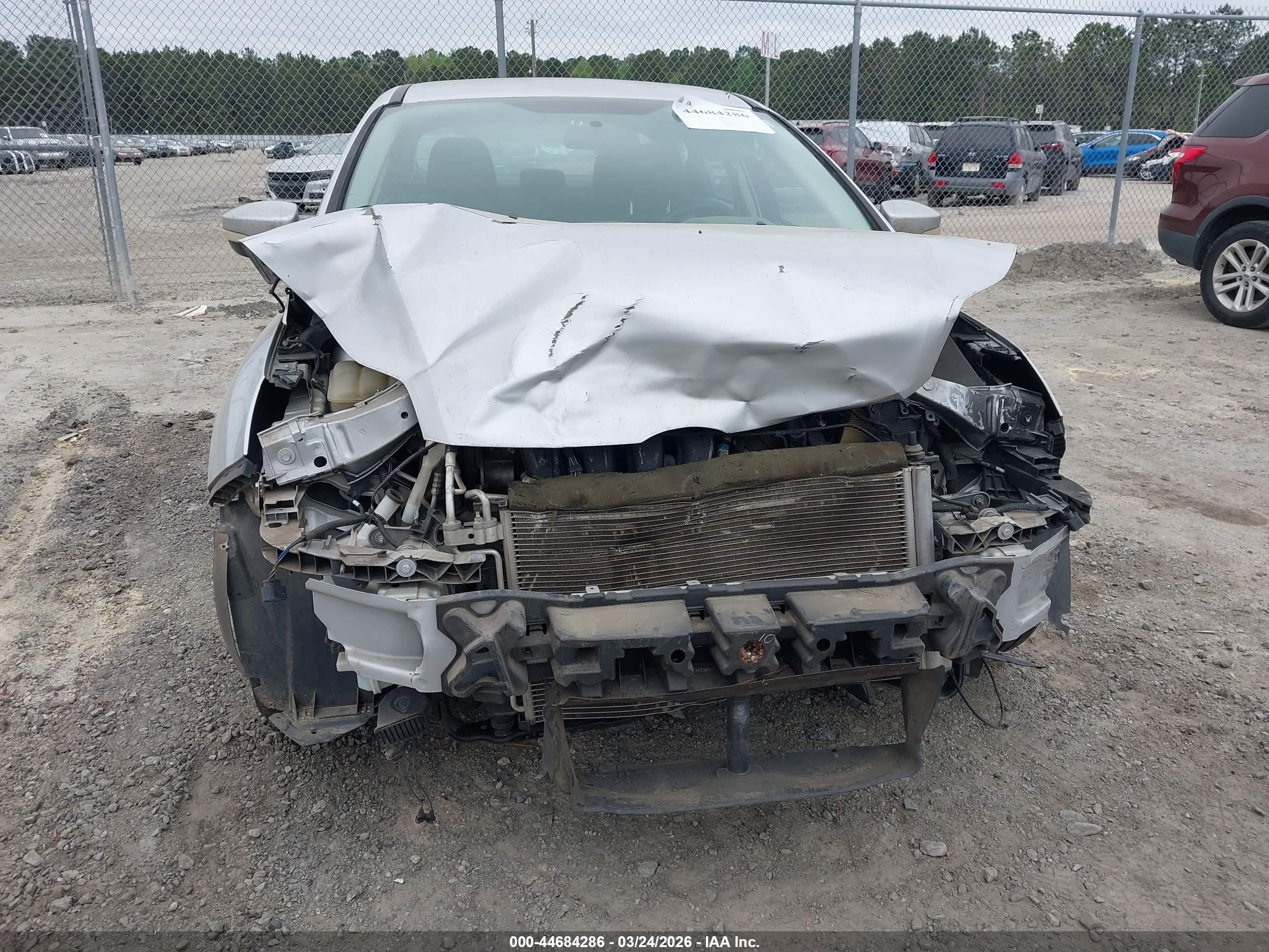 FORD FOCUS image 6