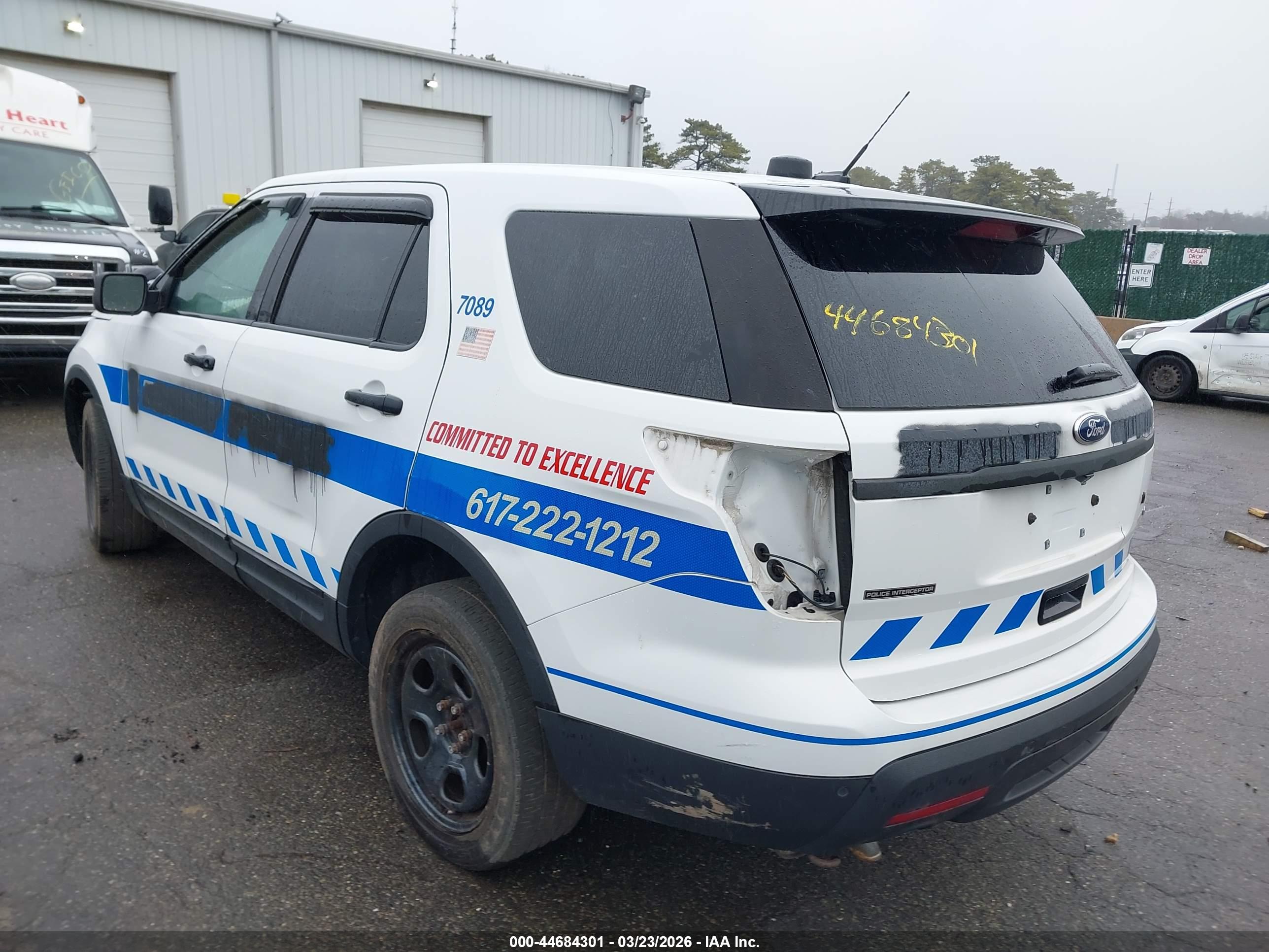 FORD UTILITY image 3