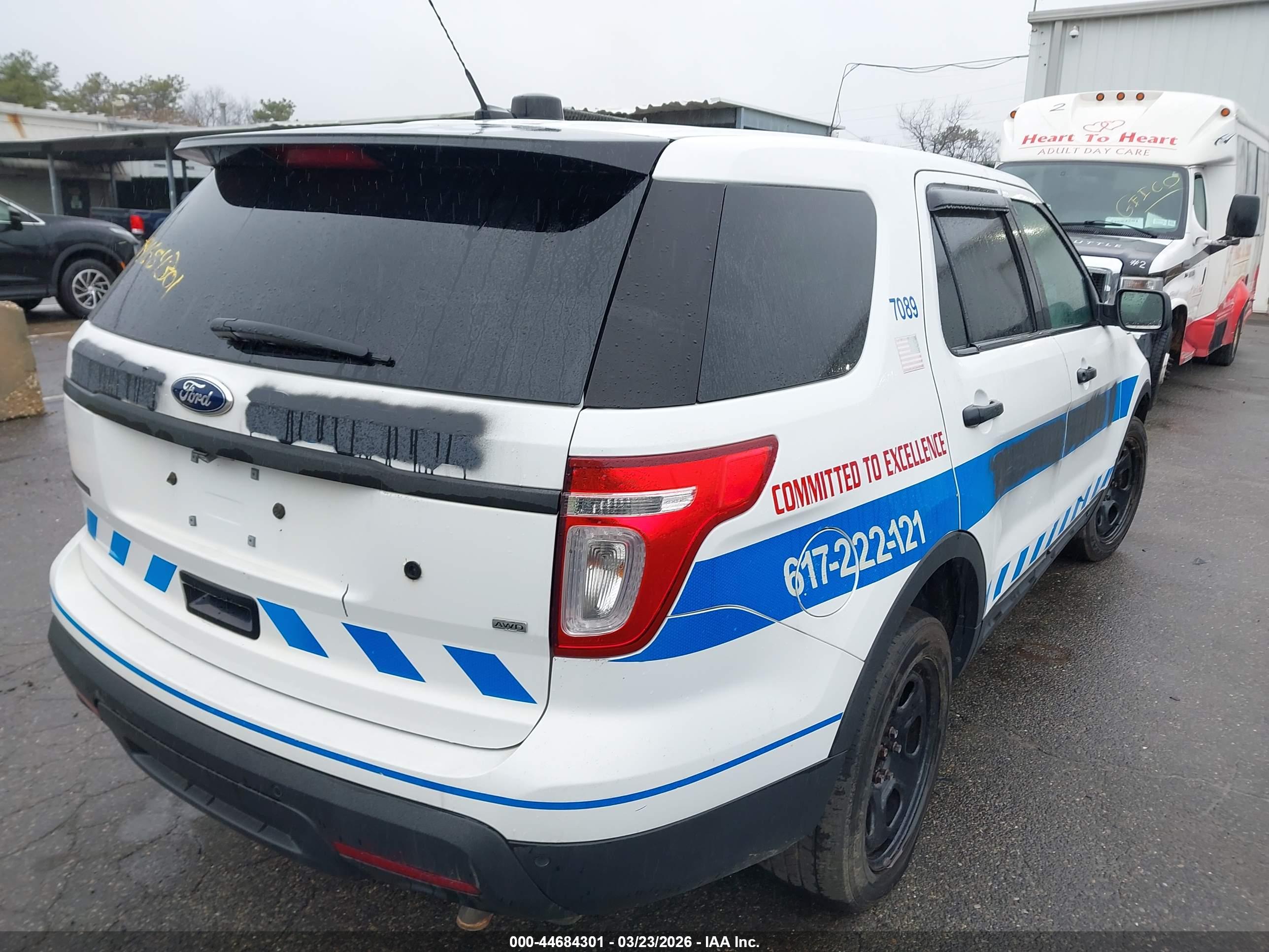 FORD UTILITY image 4