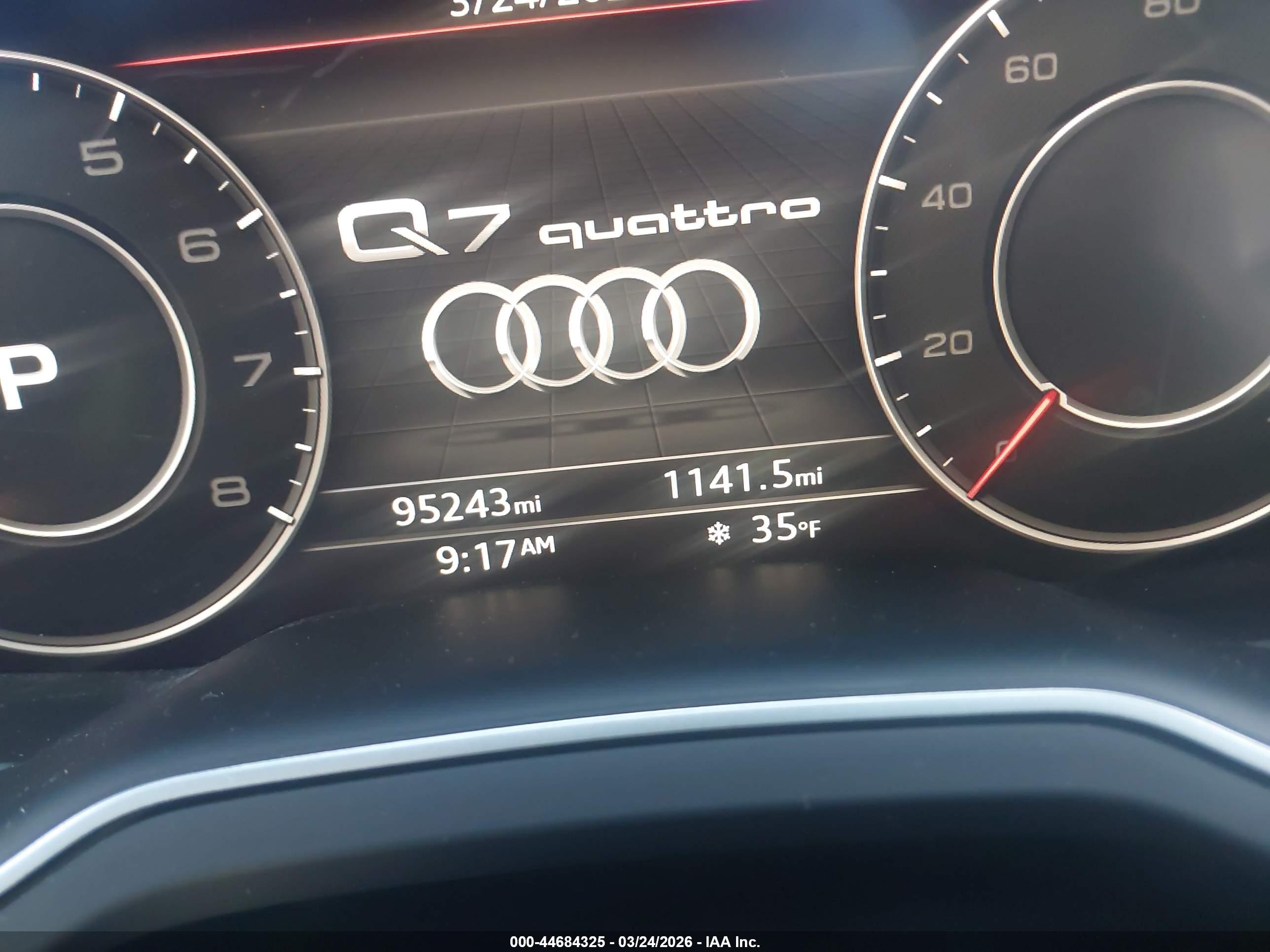 AUDI Q7 image 7