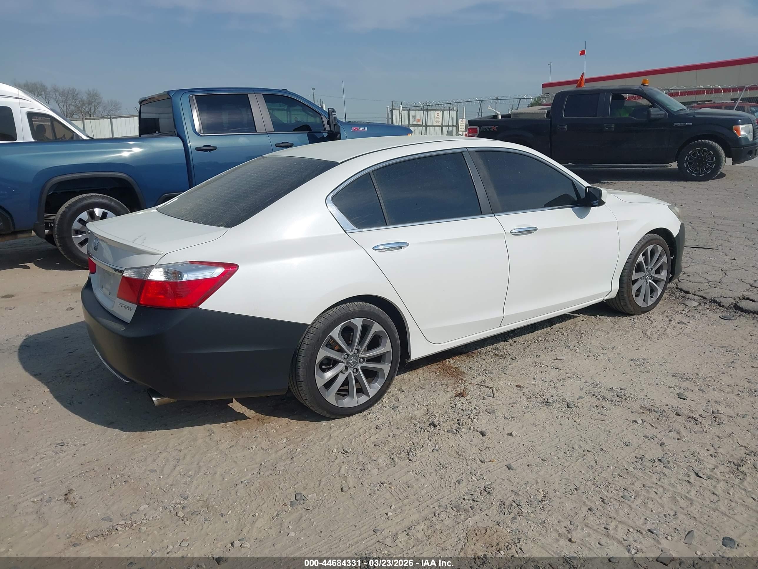 HONDA ACCORD image 4