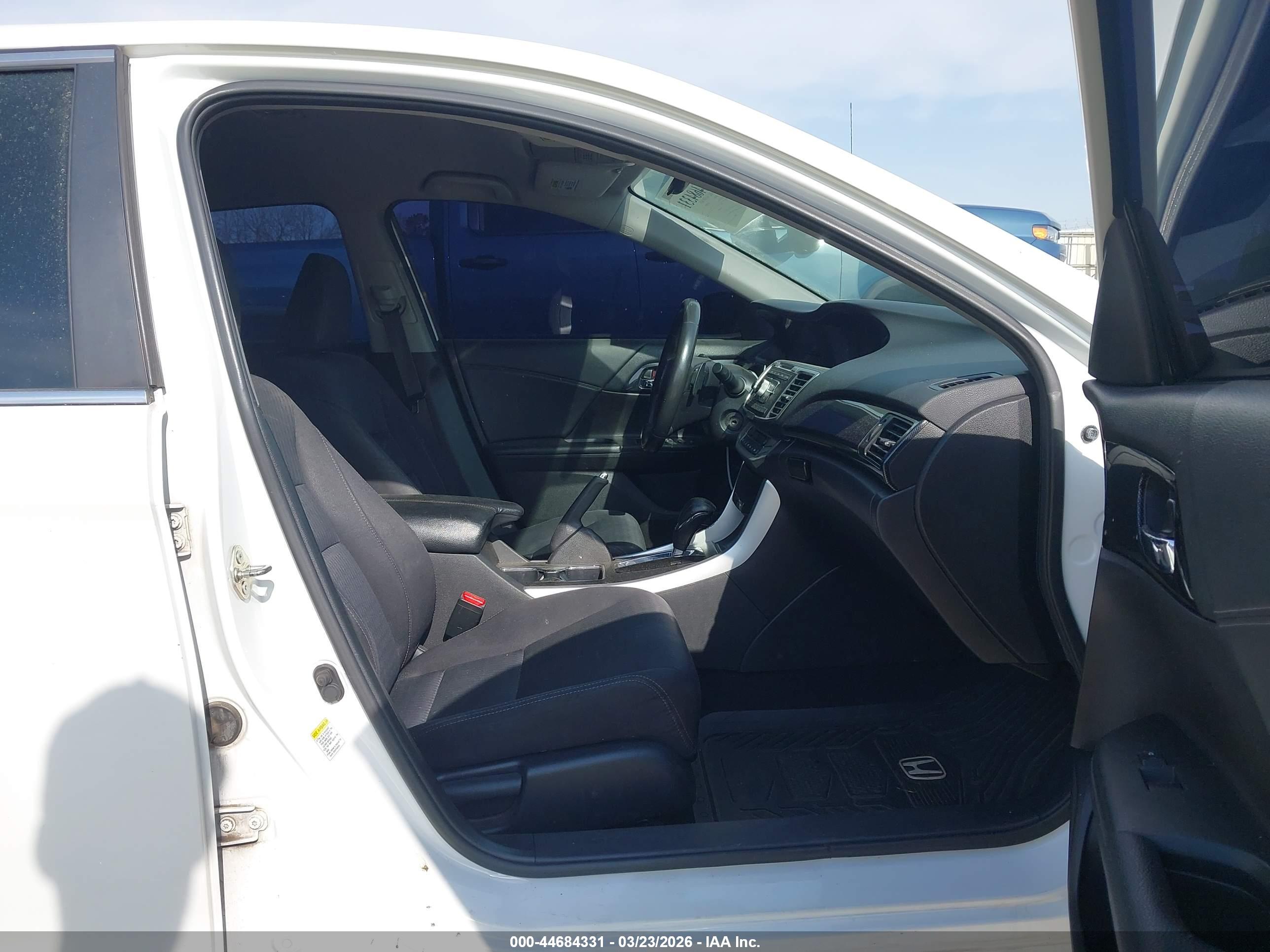 HONDA ACCORD image 5
