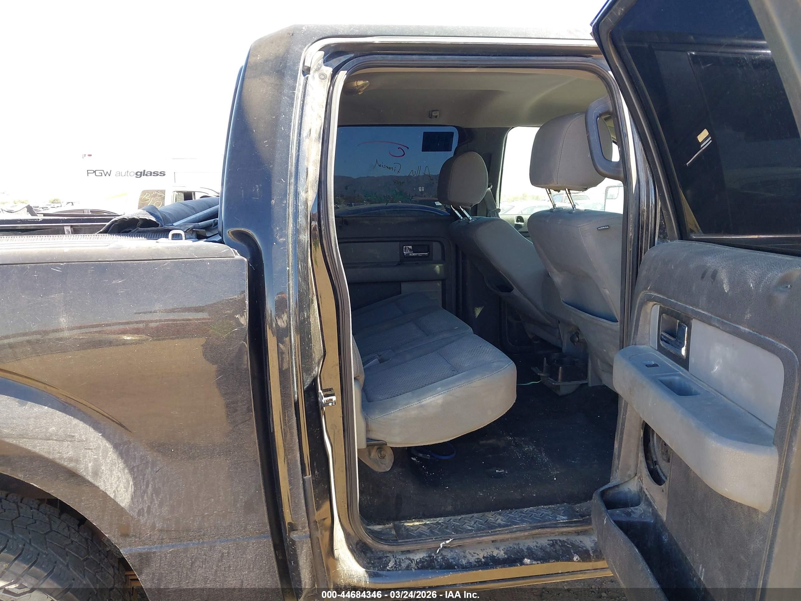 FORD F-150 image 8