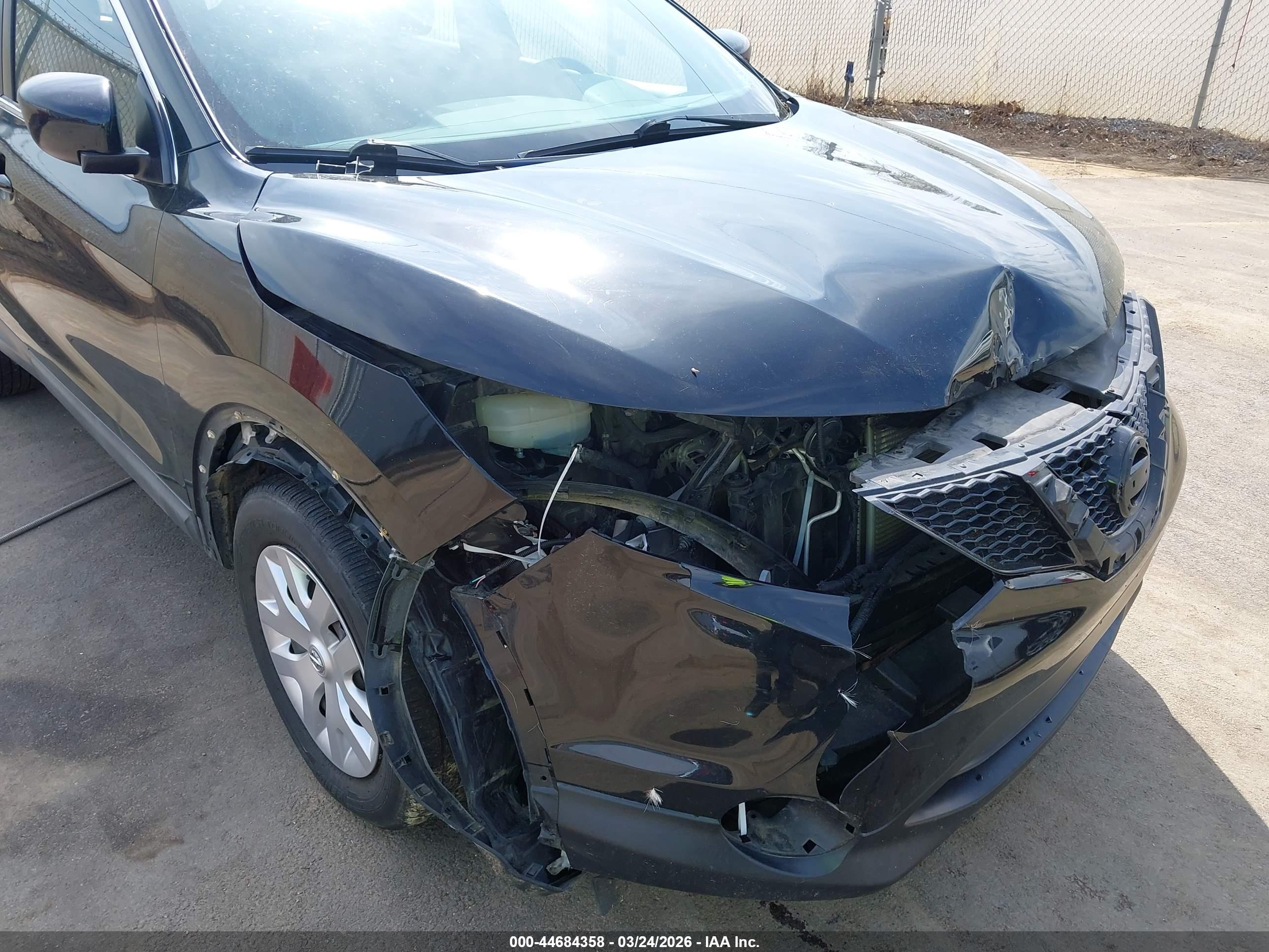 NISSAN ROGUE image 6
