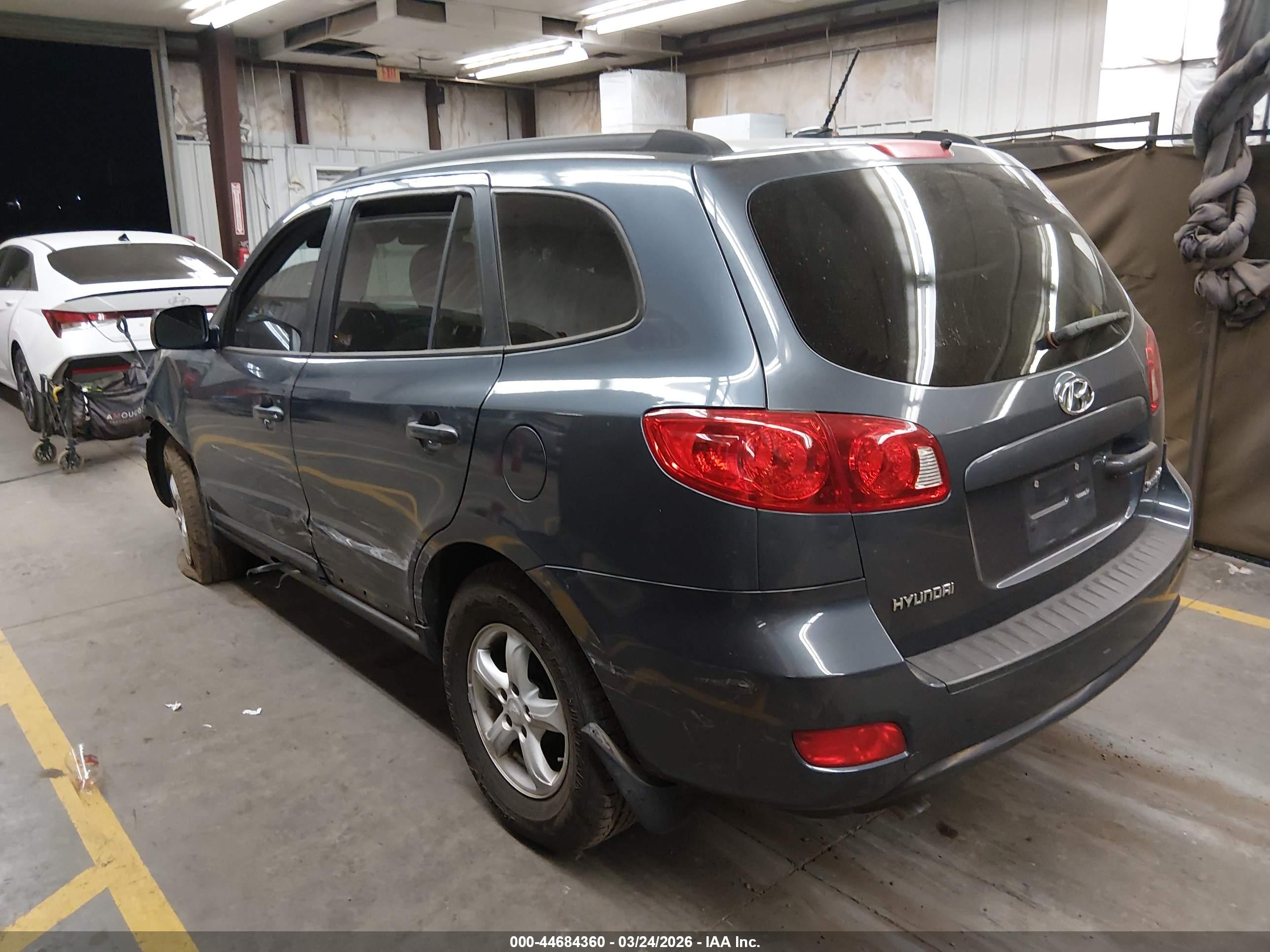 HYUNDAI SANTA image 3
