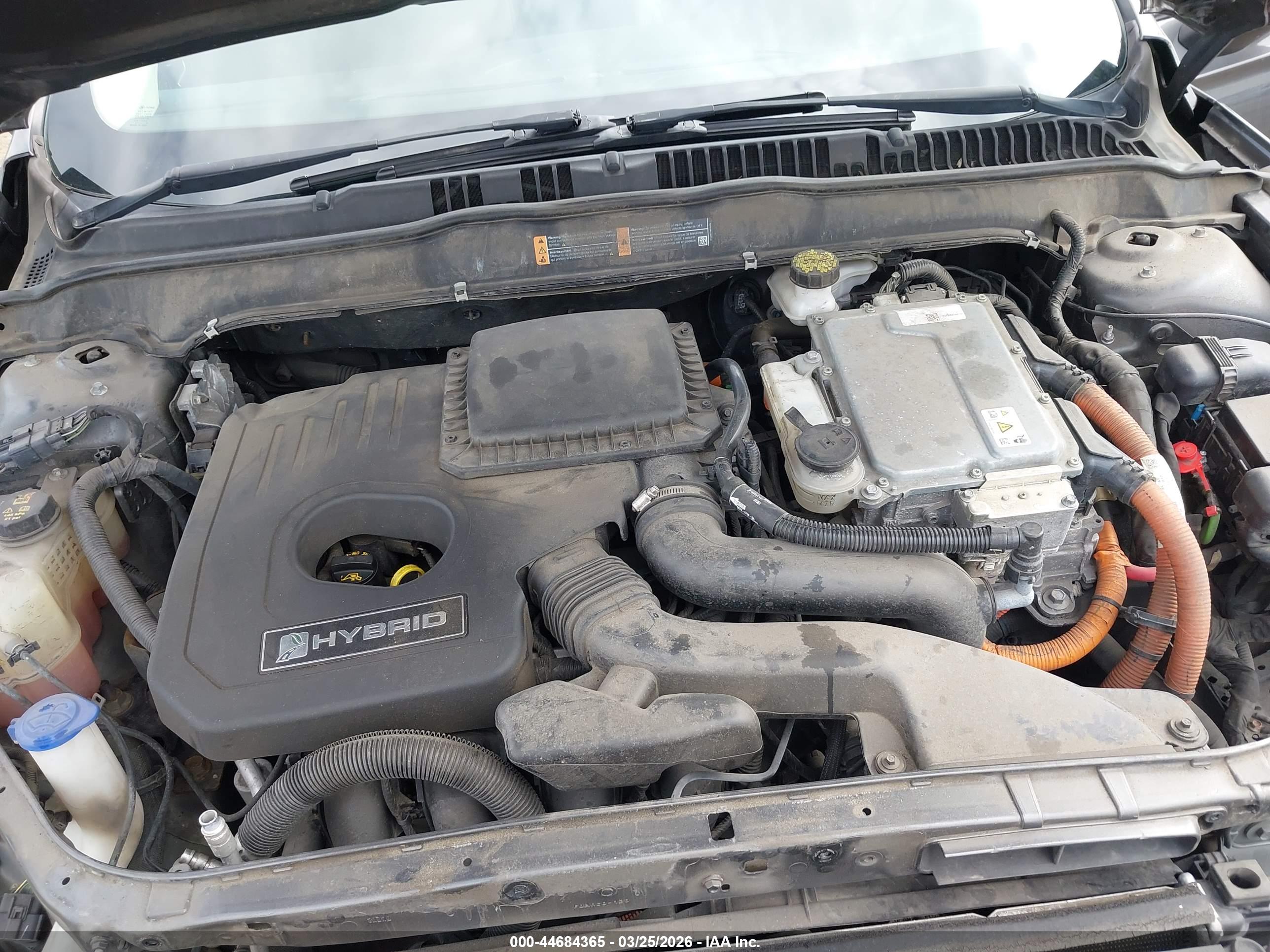 FORD FUSION image 10