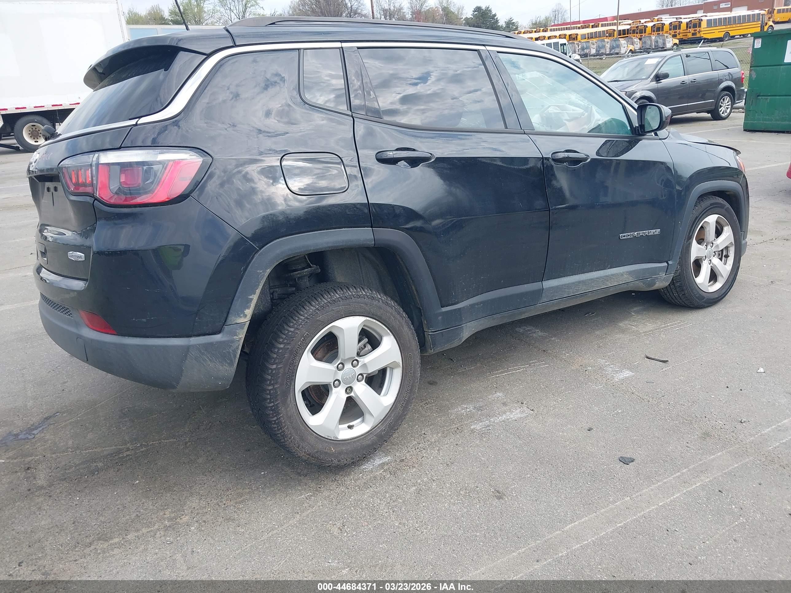JEEP COMPASS image 4