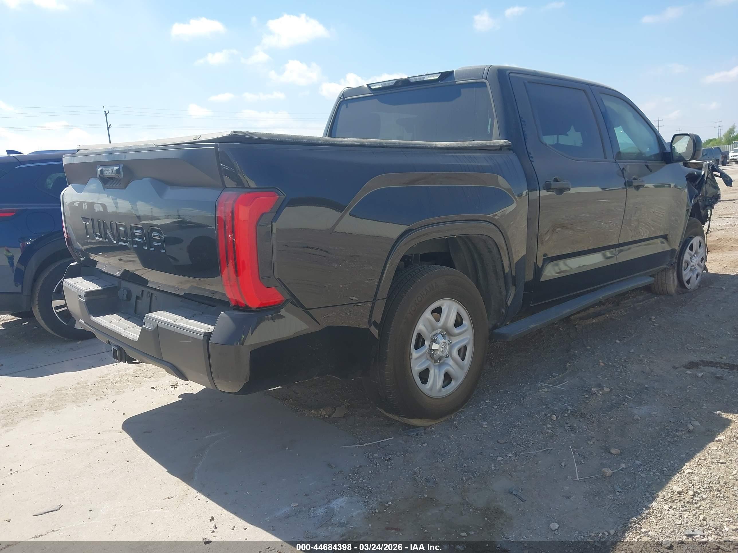 TOYOTA TUNDRA image 4