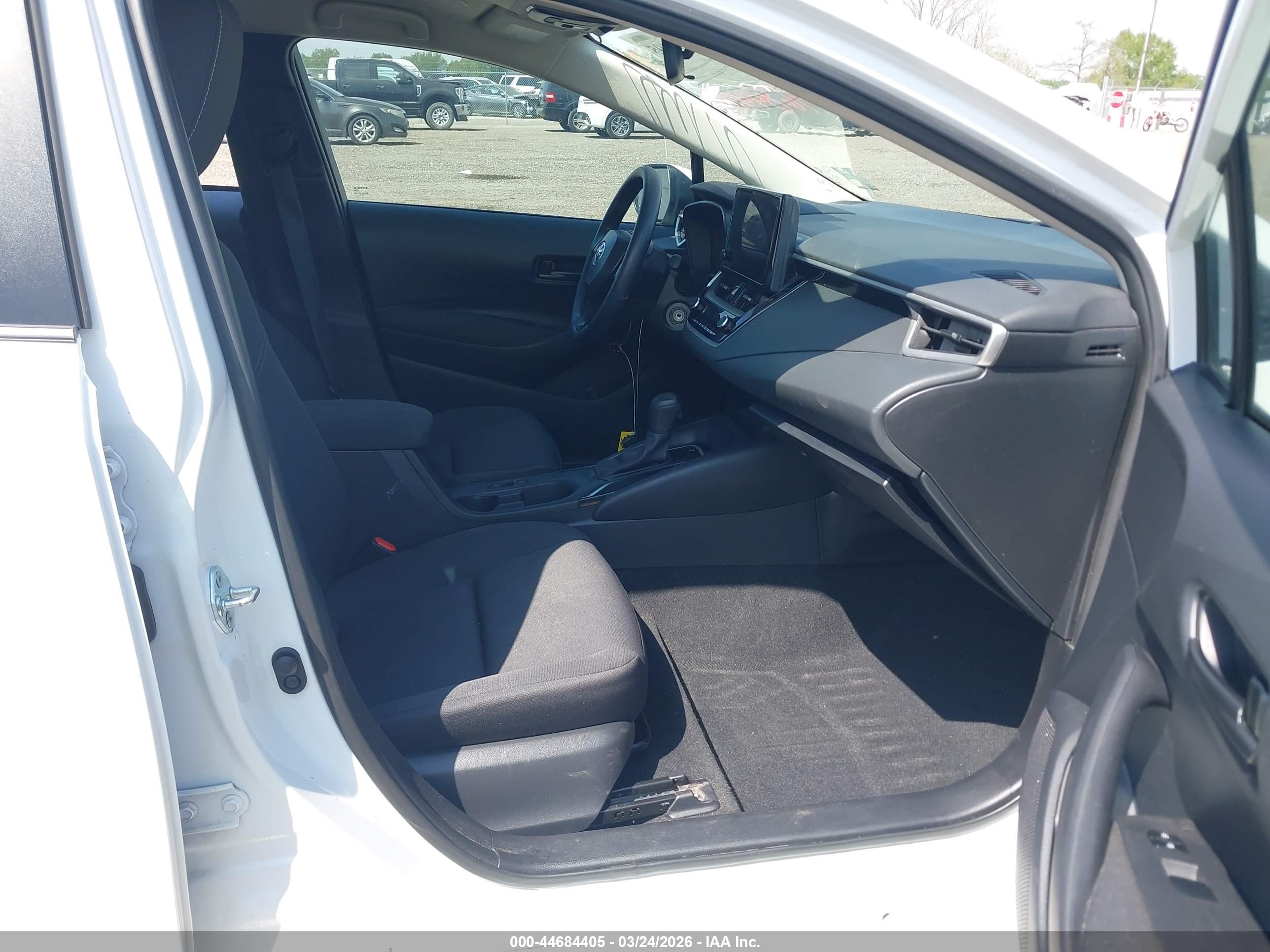TOYOTA COROLLA image 5