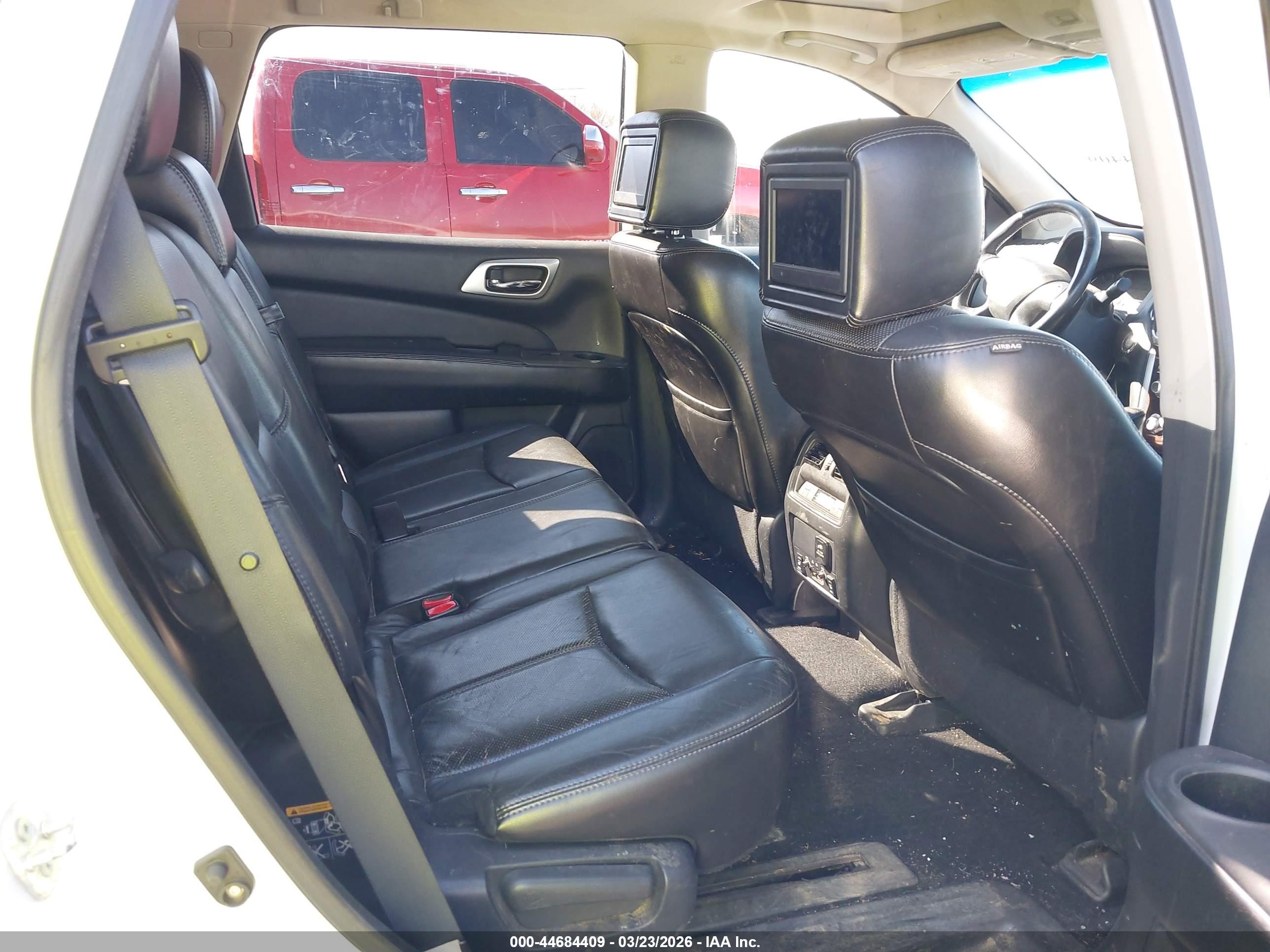 NISSAN PATHFINDER image 8