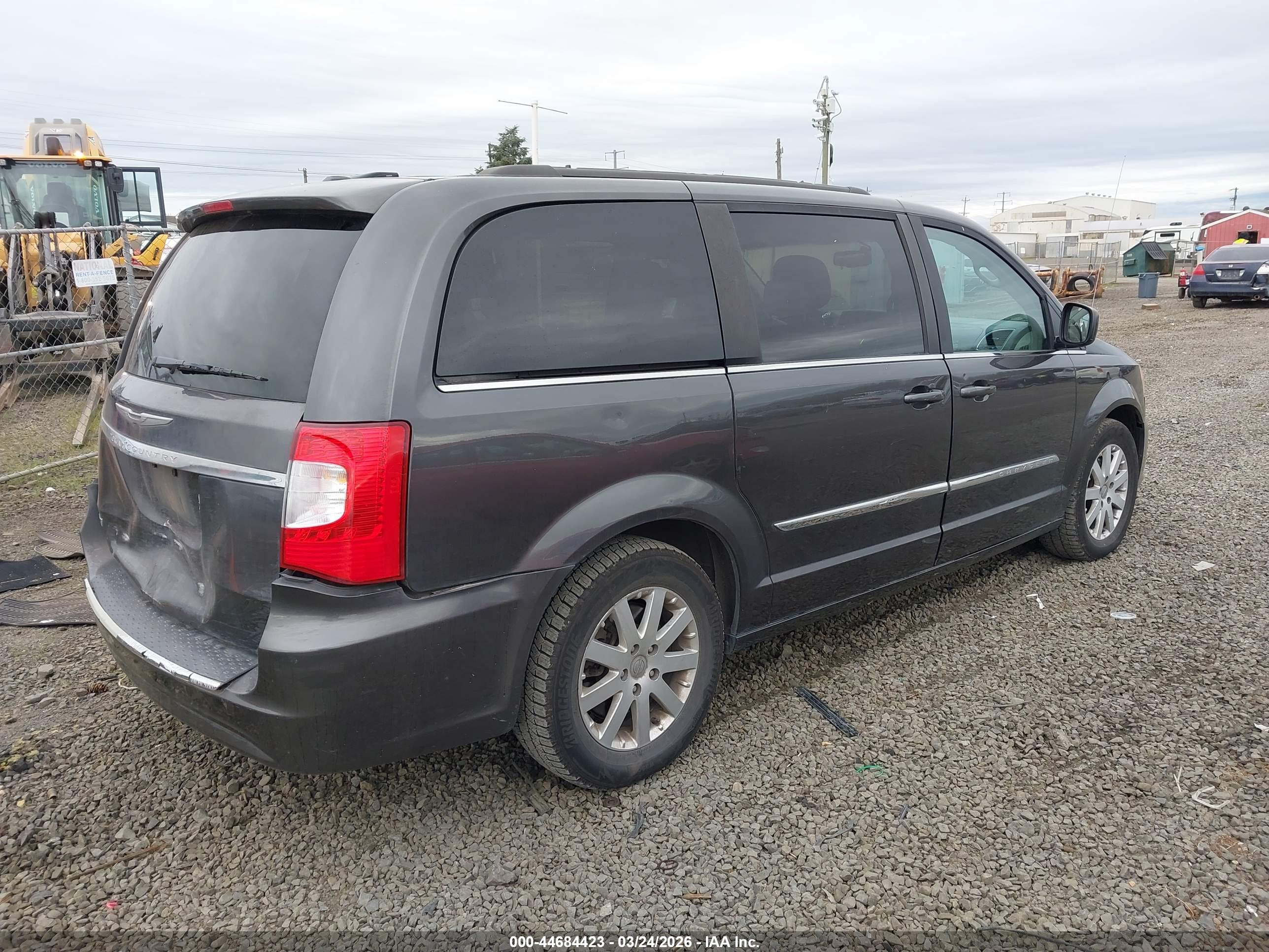 CHRYSLER TOWN image 4