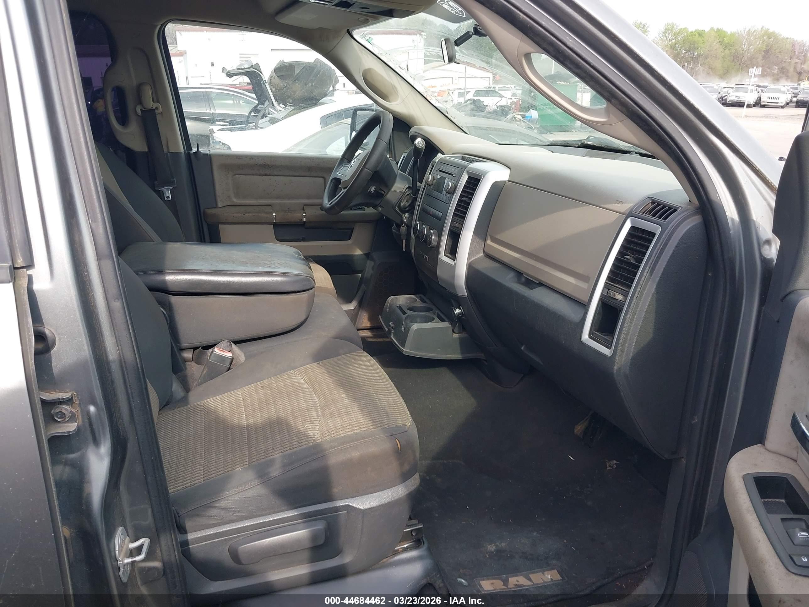 DODGE RAM image 5