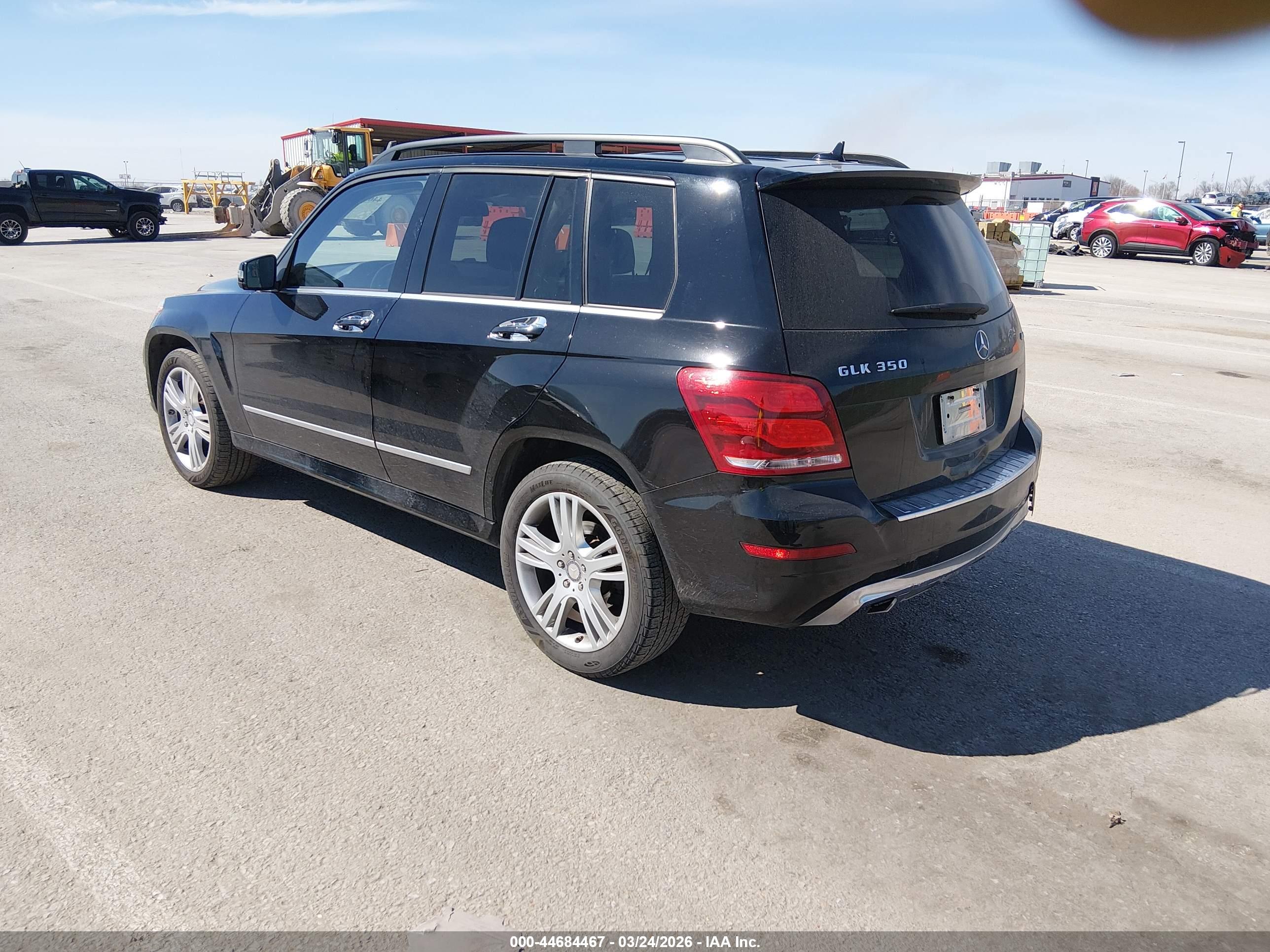 MERCEDES-BENZ GLK image 3