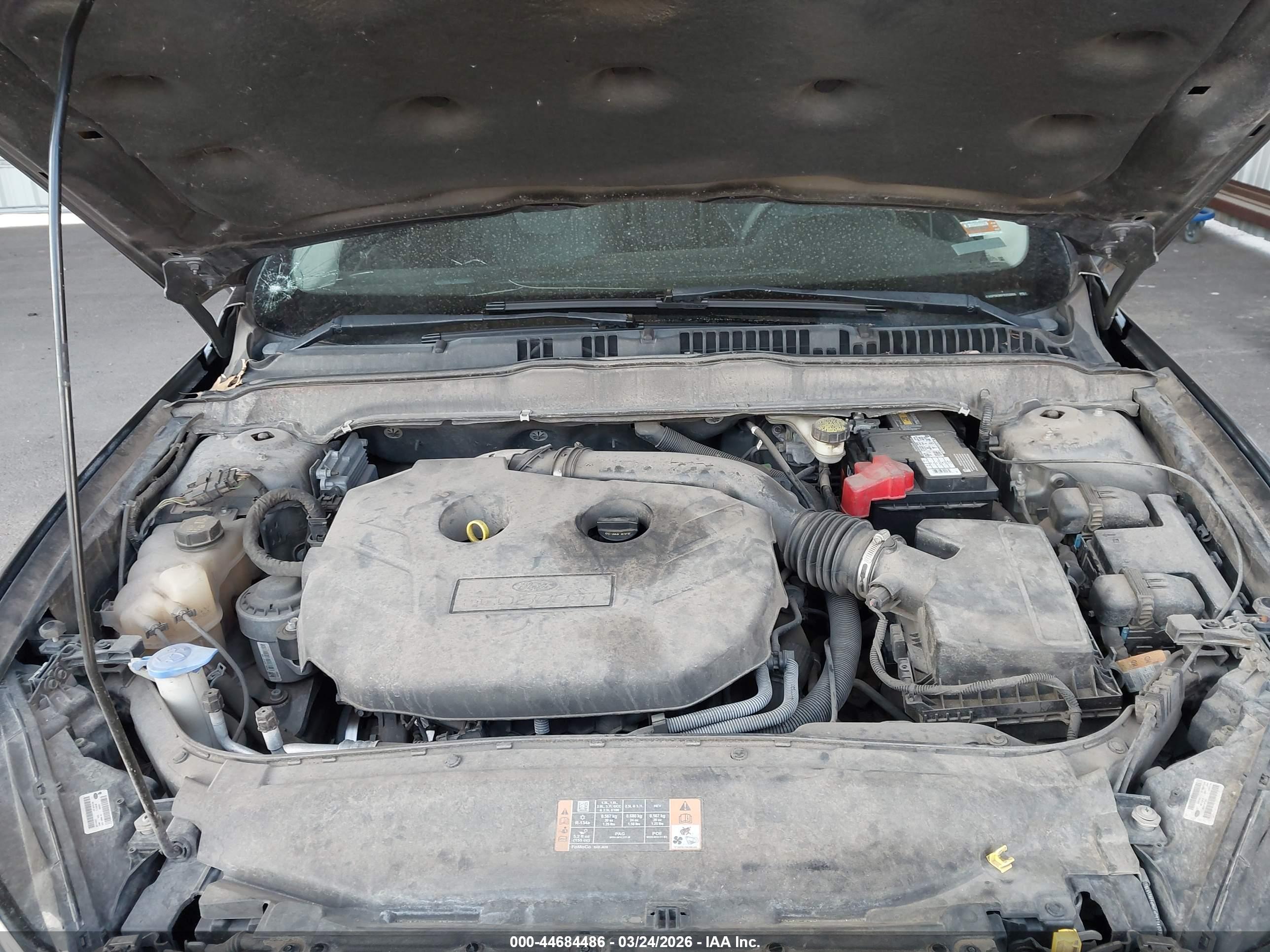 FORD FUSION image 10