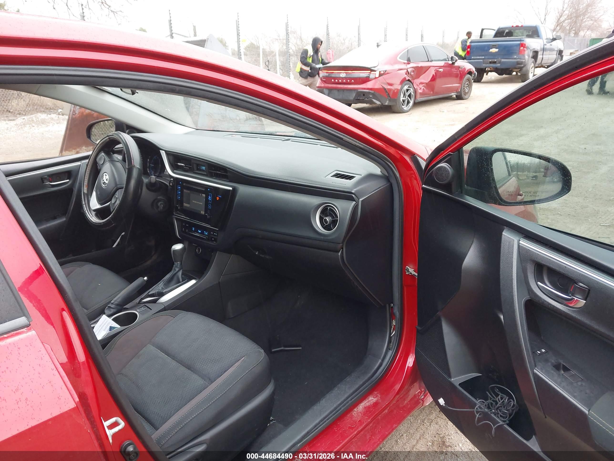 TOYOTA COROLLA image 5