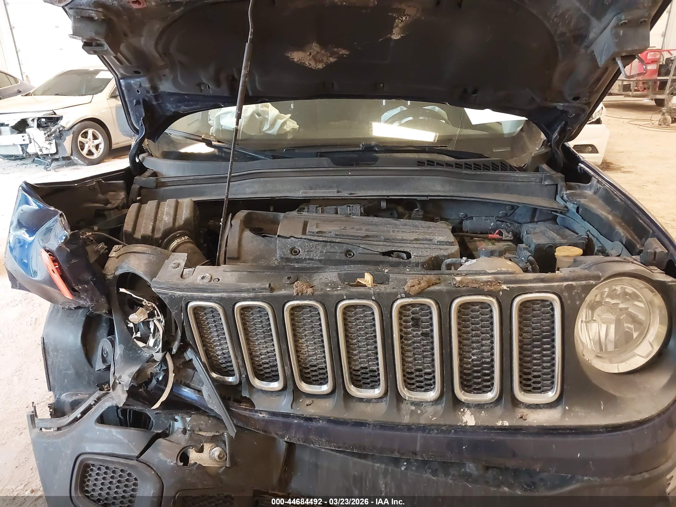 JEEP RENEGADE image 10